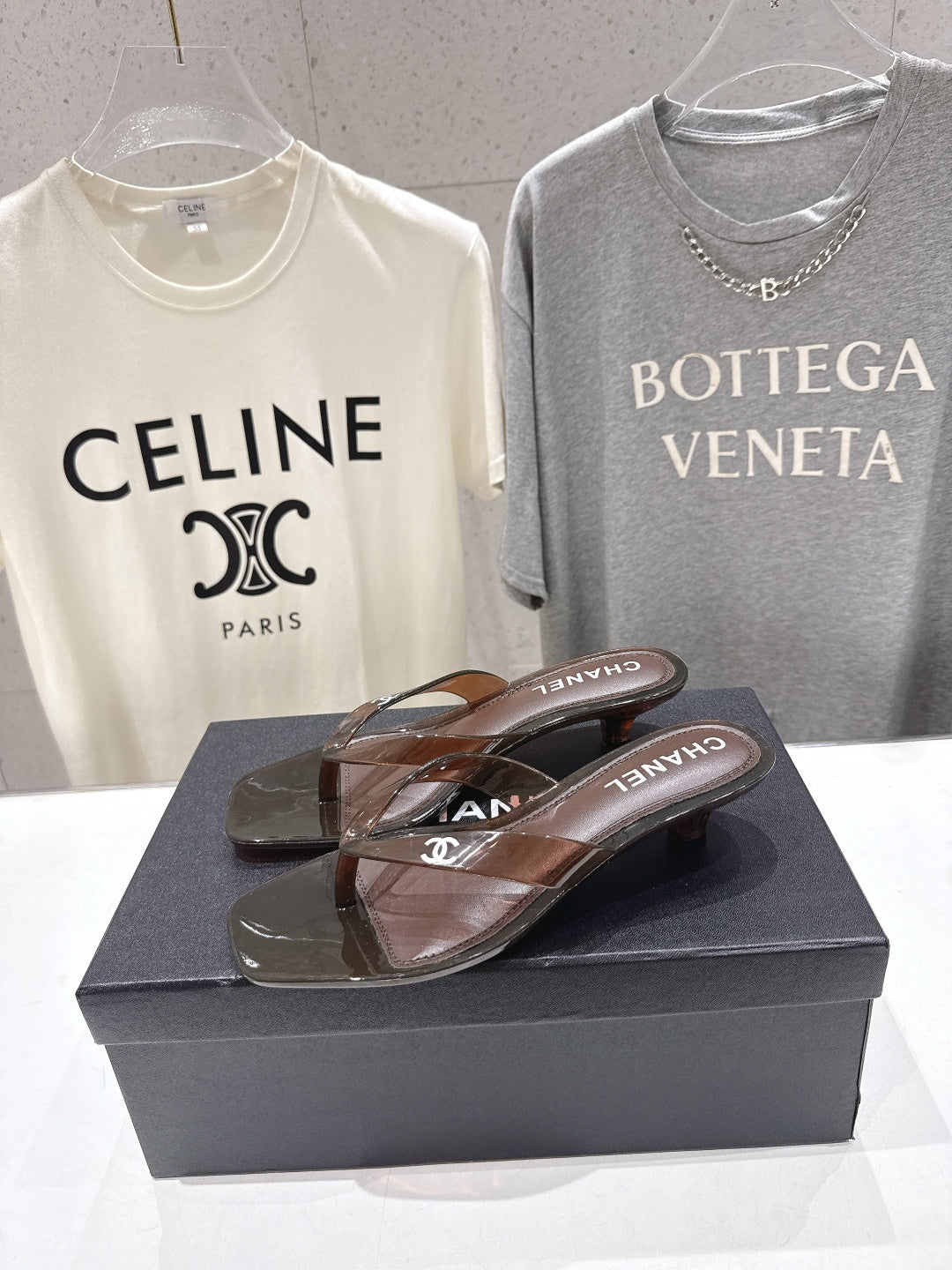 SMOKED BROWN CLEAR HEEL SANDALS