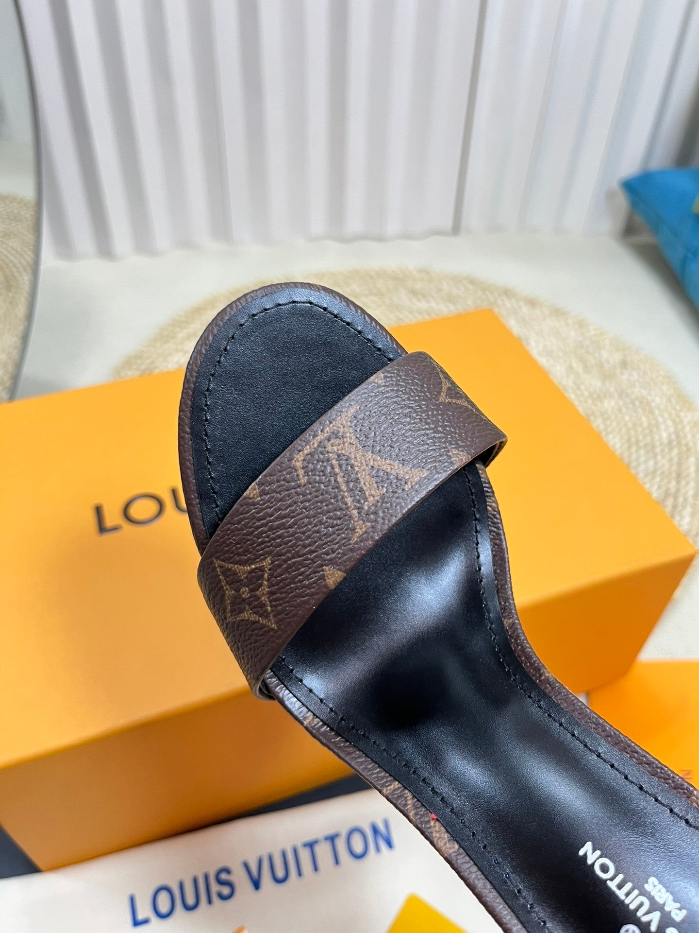 MONOGRAM STRAP CLEAR HEEL SANDALS