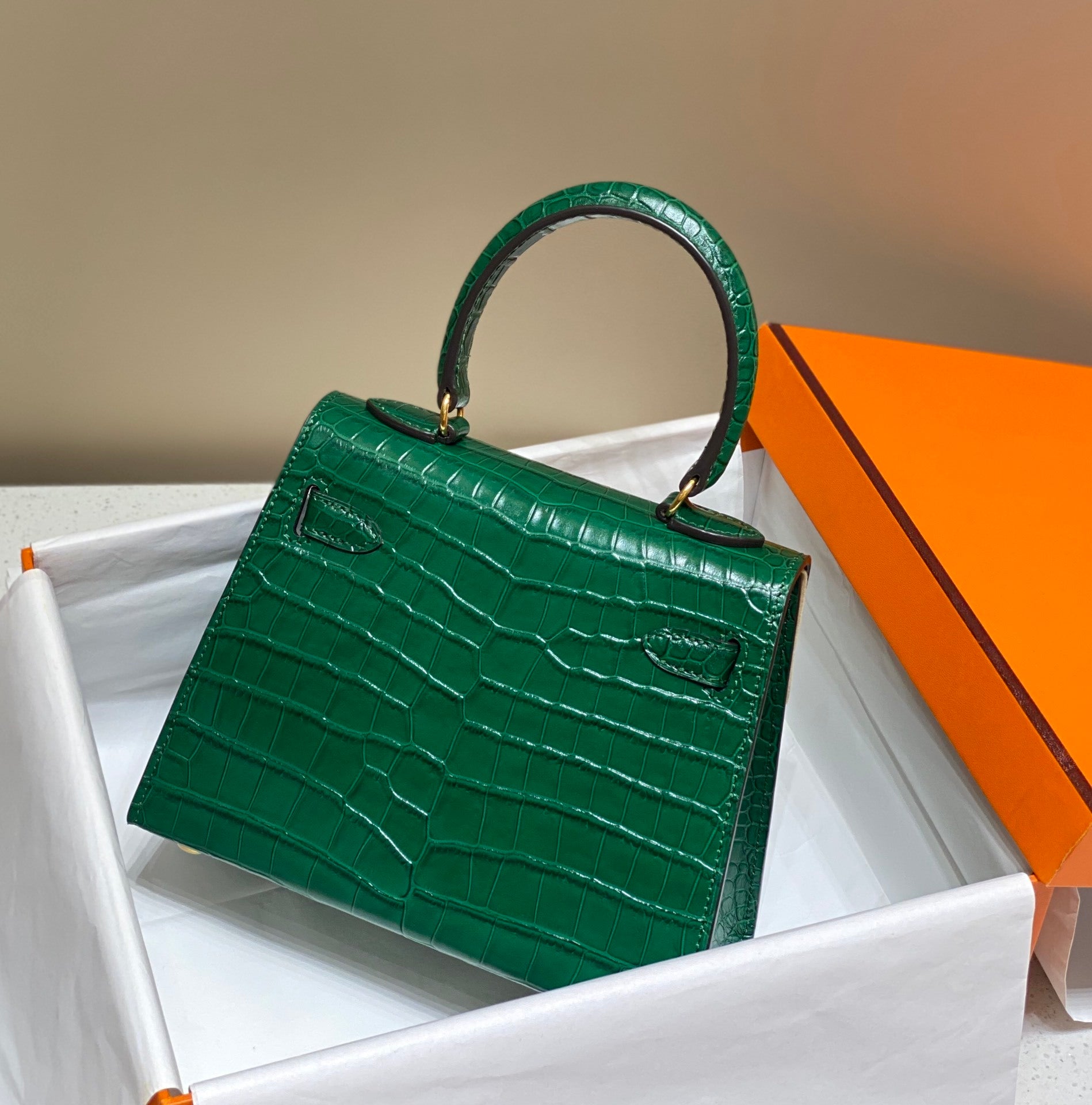LUXURY EMERALD GREEN CROCODILE EMBOSSED MINI TOP HANDLE HANDBAG WITH GOLD HARDWARE