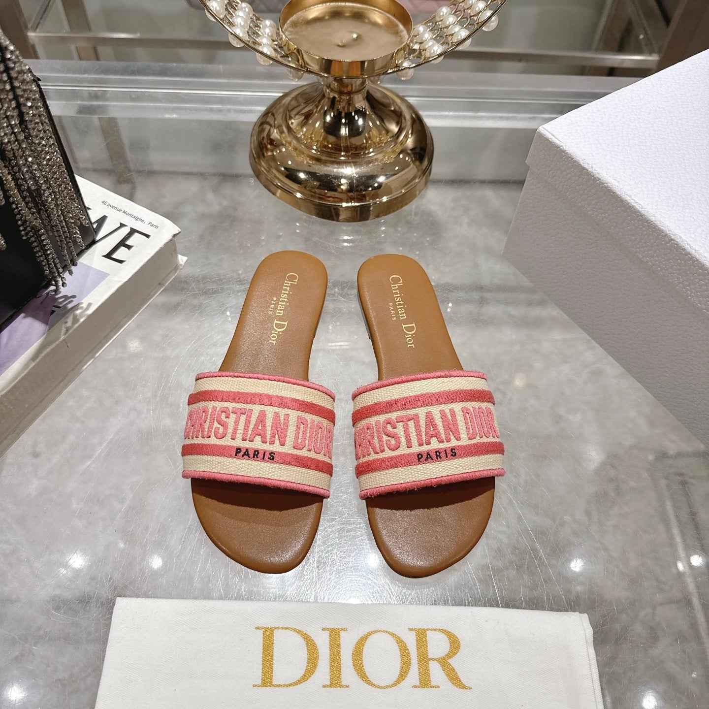 LOGO JACQUARD FLAT SLIDES – PINK & TAN