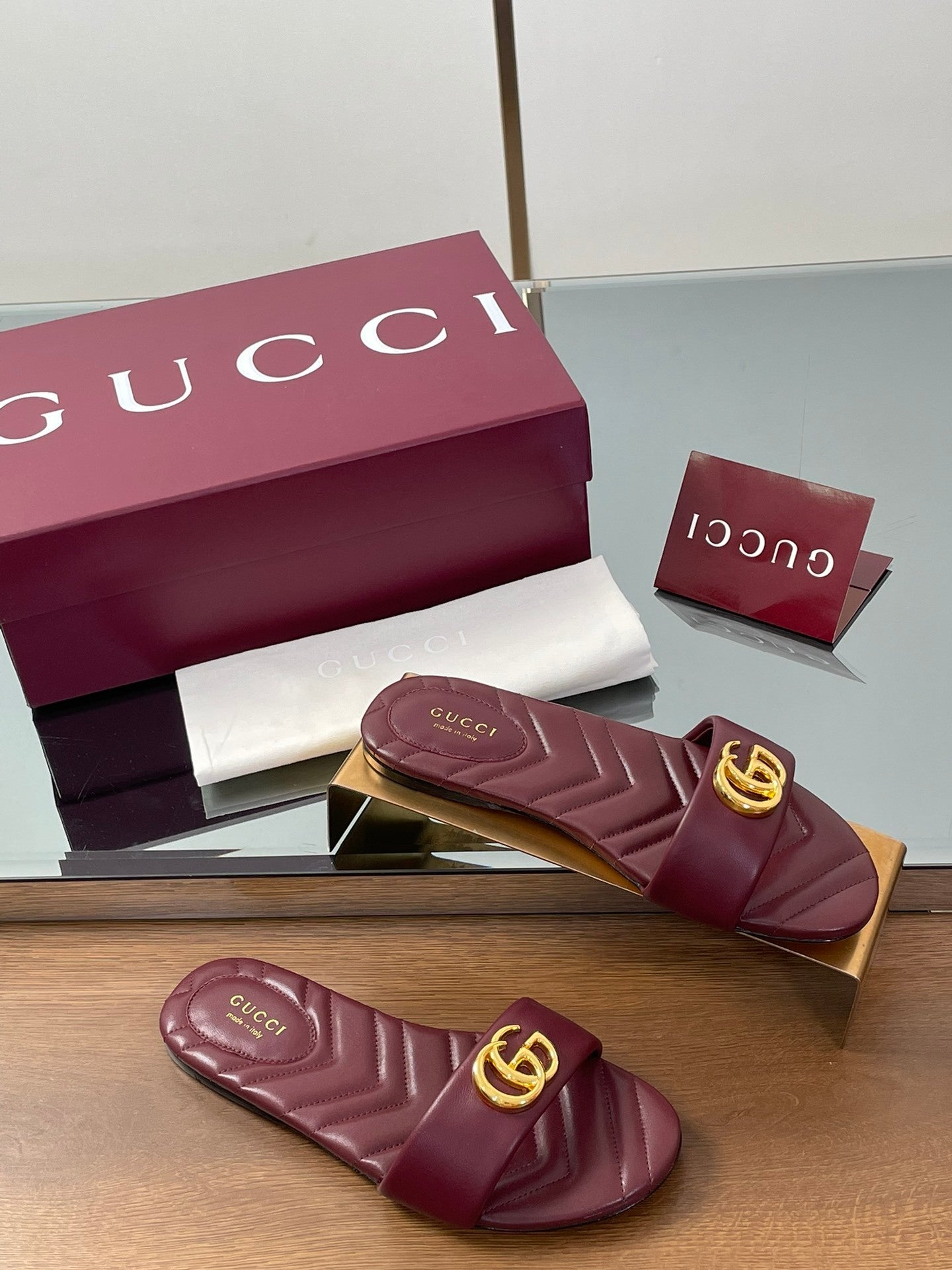 BURGUNDY QUILTED SLIDE SANDALS