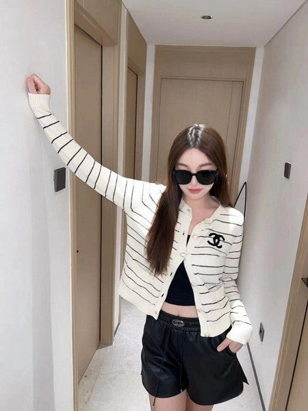 STRIPED BUTTON KNIT CARDIGAN