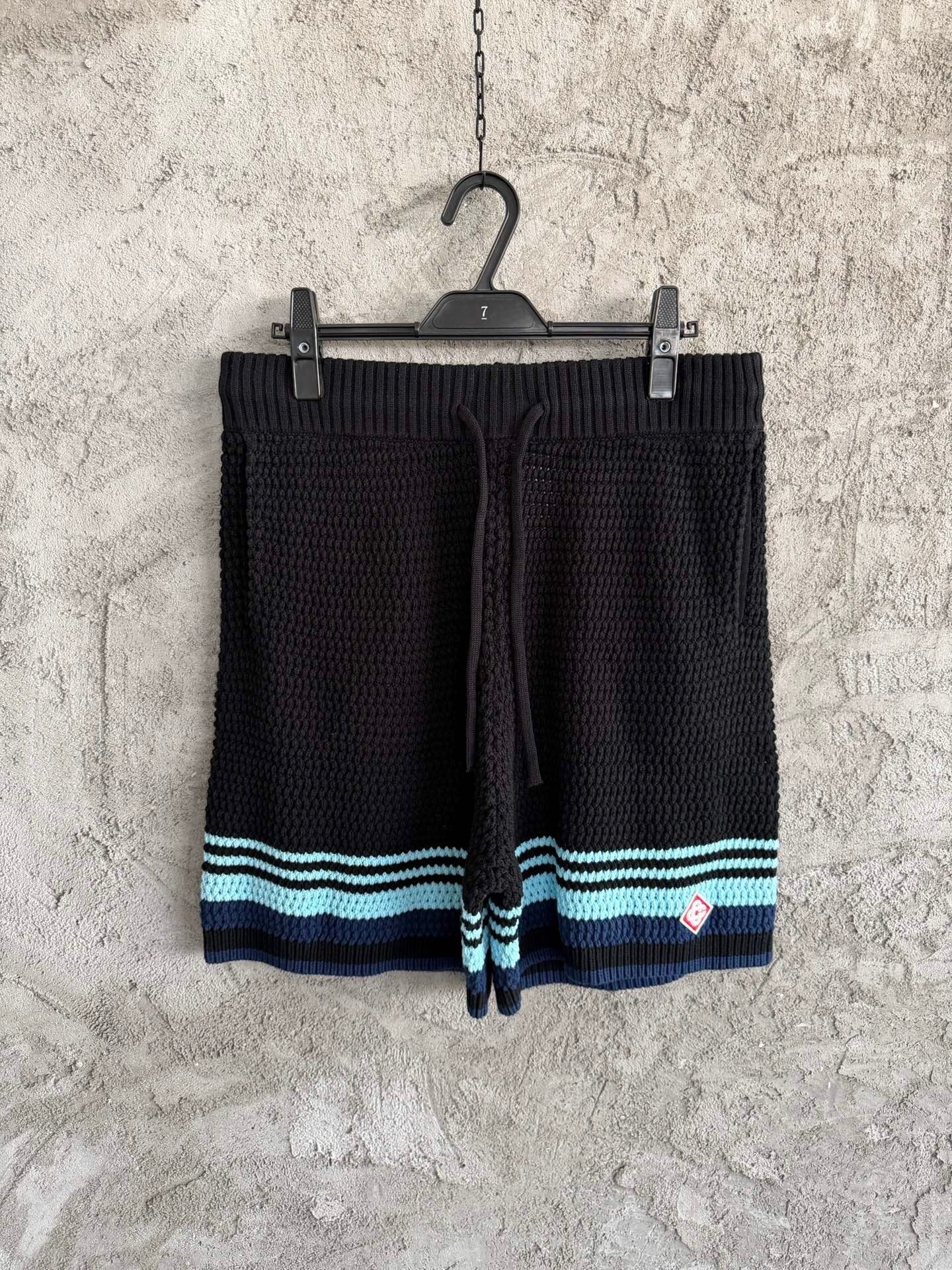 STRIPED TEXTURED KNIT SHORT SET
