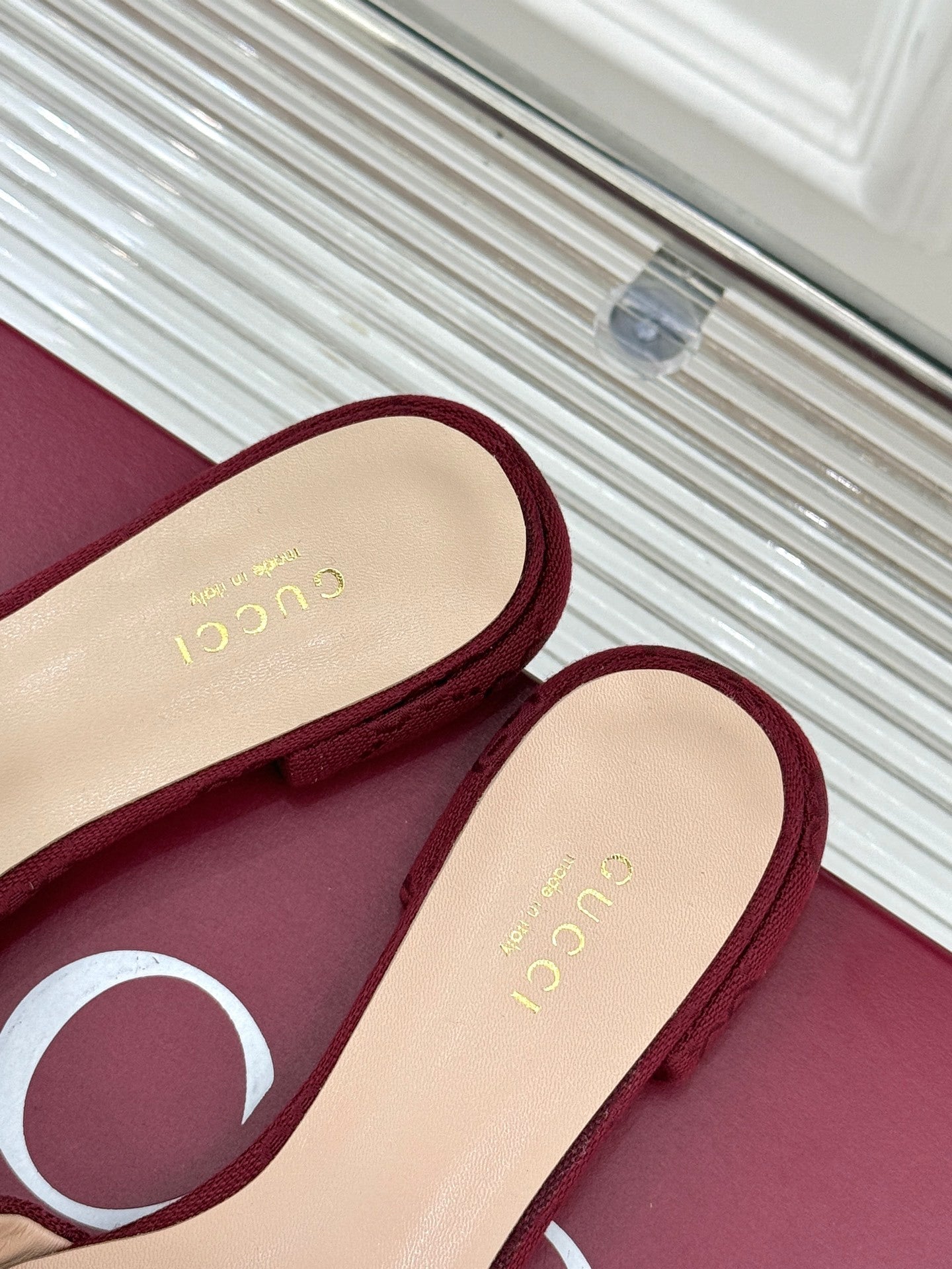 BURGUNDY MONOGRAM LOW HEEL SLIDES