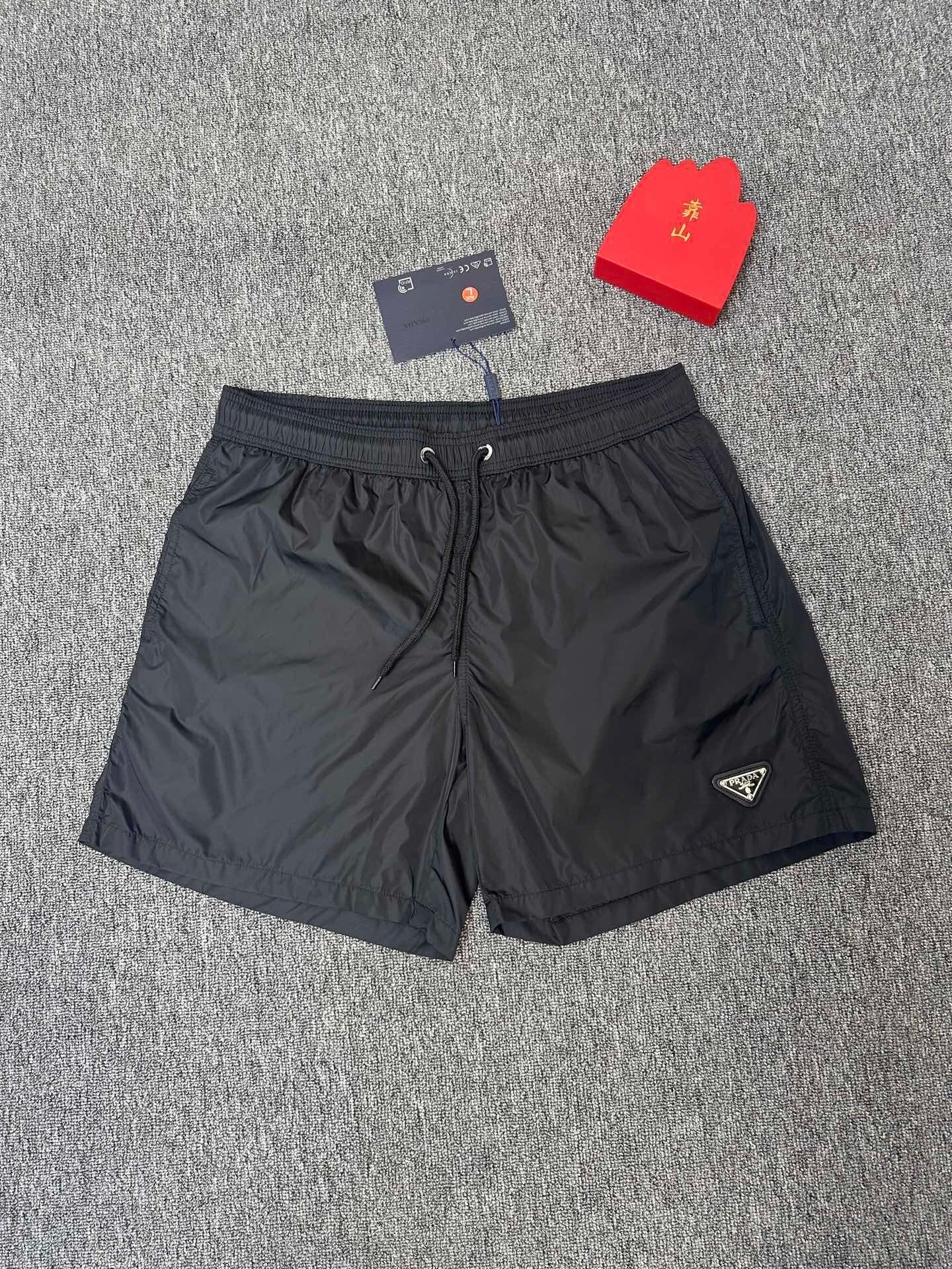 MINIMAL SWIM SHORTS – CLASSIC BLACK