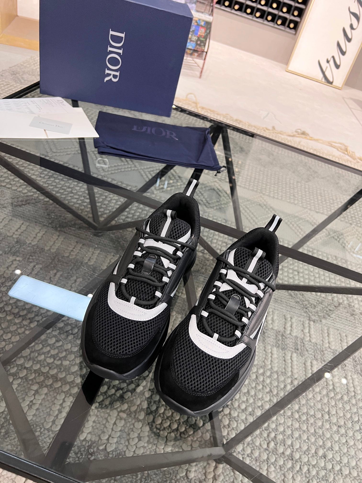 SPORT MESH RUNNER SNEAKERS