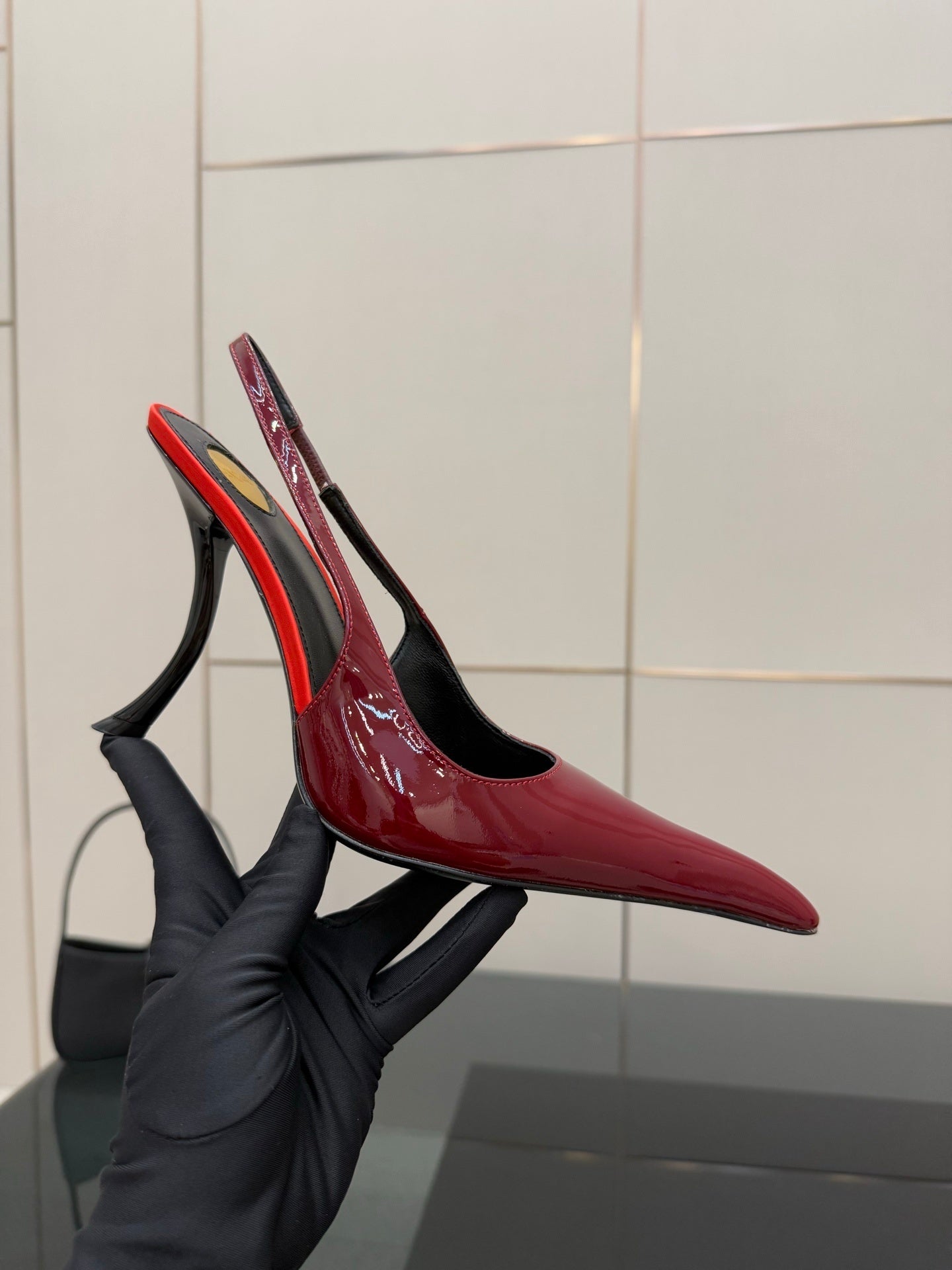 BURGUNDY PATENT SLINGBACK POINTED HEELS