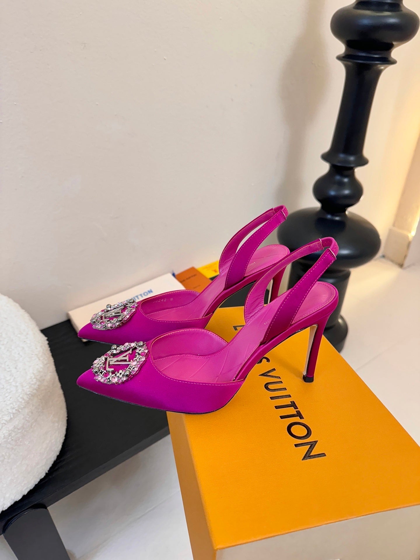 FUCHSIA EMBELLISHED SLINGBACK HEELS