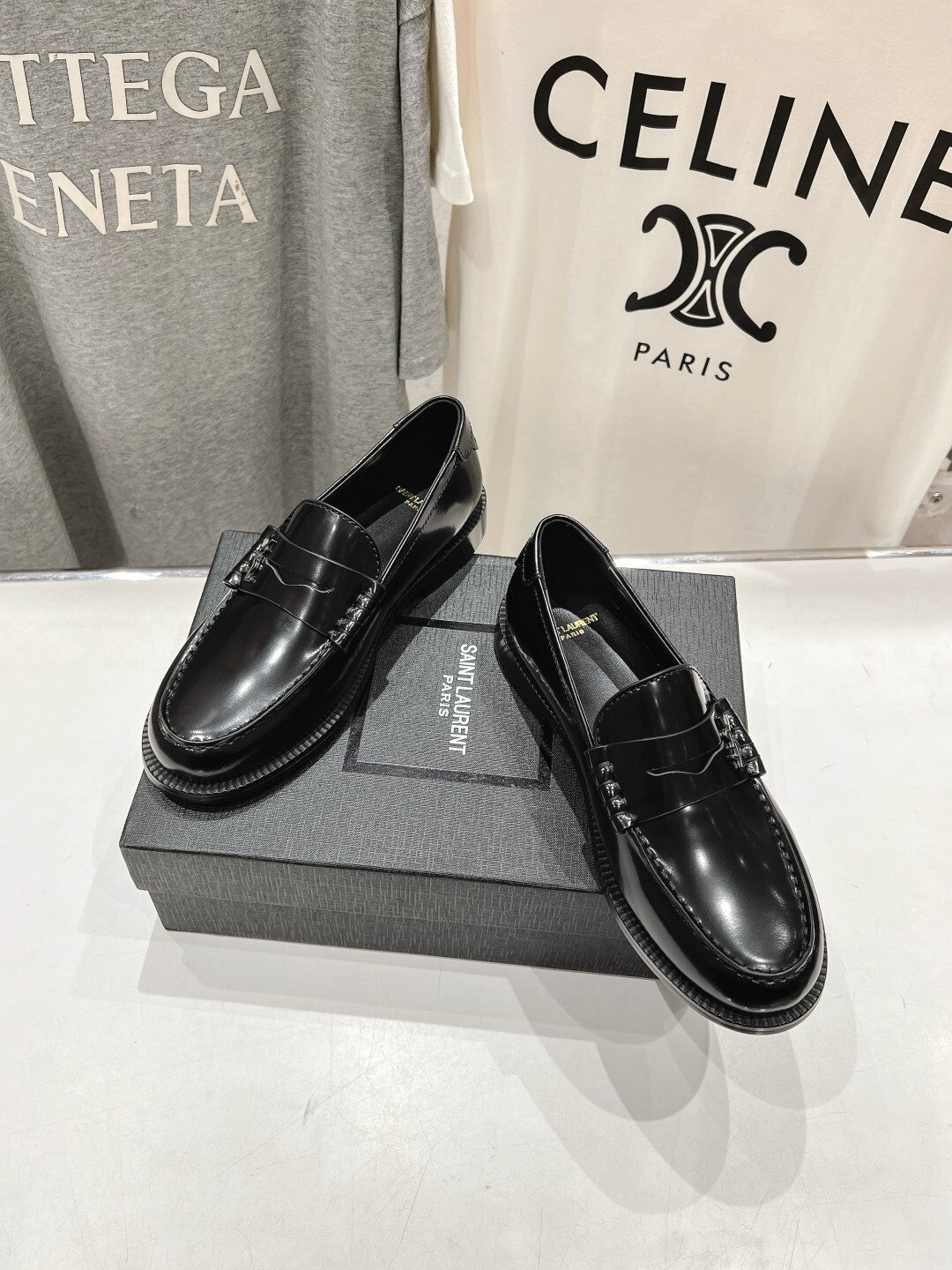 CLASSIC LEATHER PENNY LOAFERS