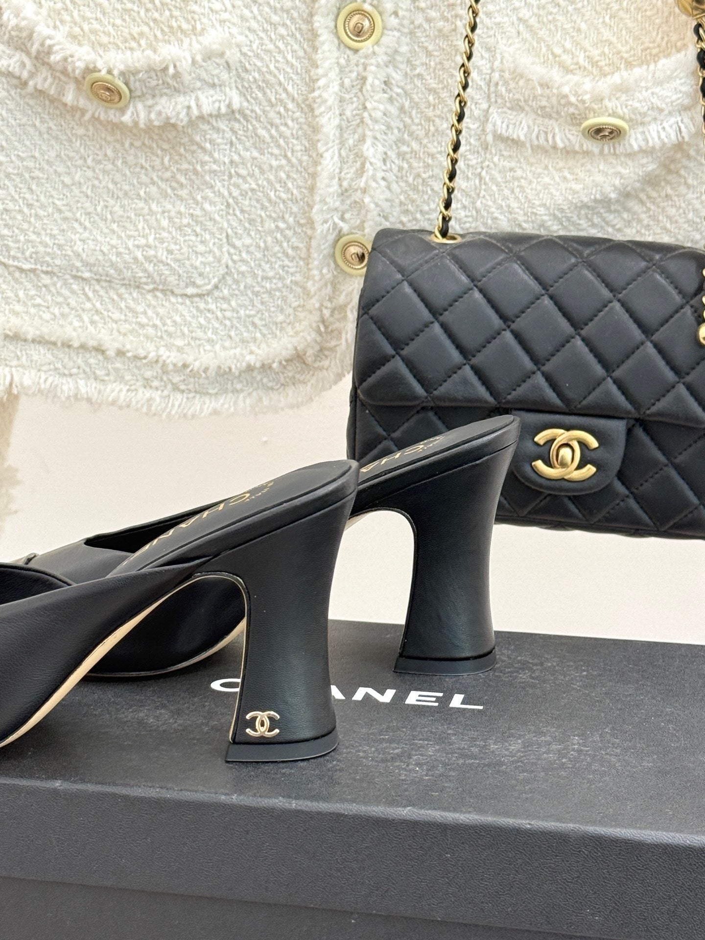 BLACK LEATHER CAP-TOE MULE HEELS WITH GOLD DETAIL