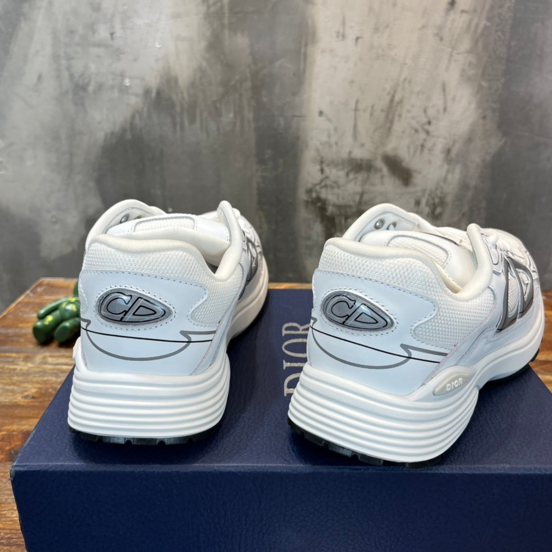 WHITE & GREY TECH RUNNER SNEAKERS