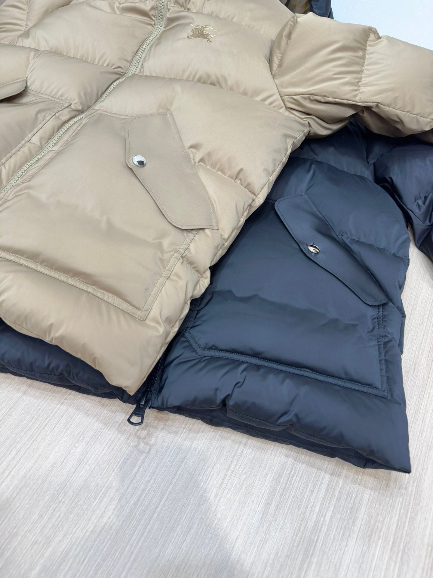 CLASSIC QUILTED HOODED PUFFER JACKET