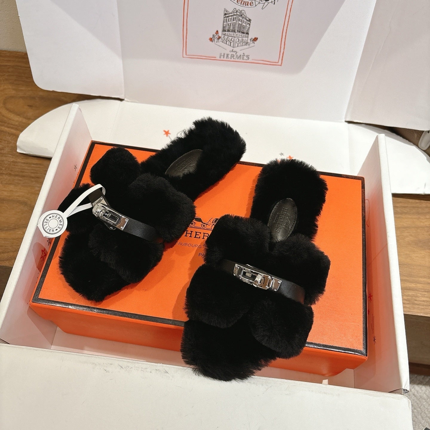 BLACK FAUX FUR MULE SLIPPERS WITH SILVER-TONE ACCENT