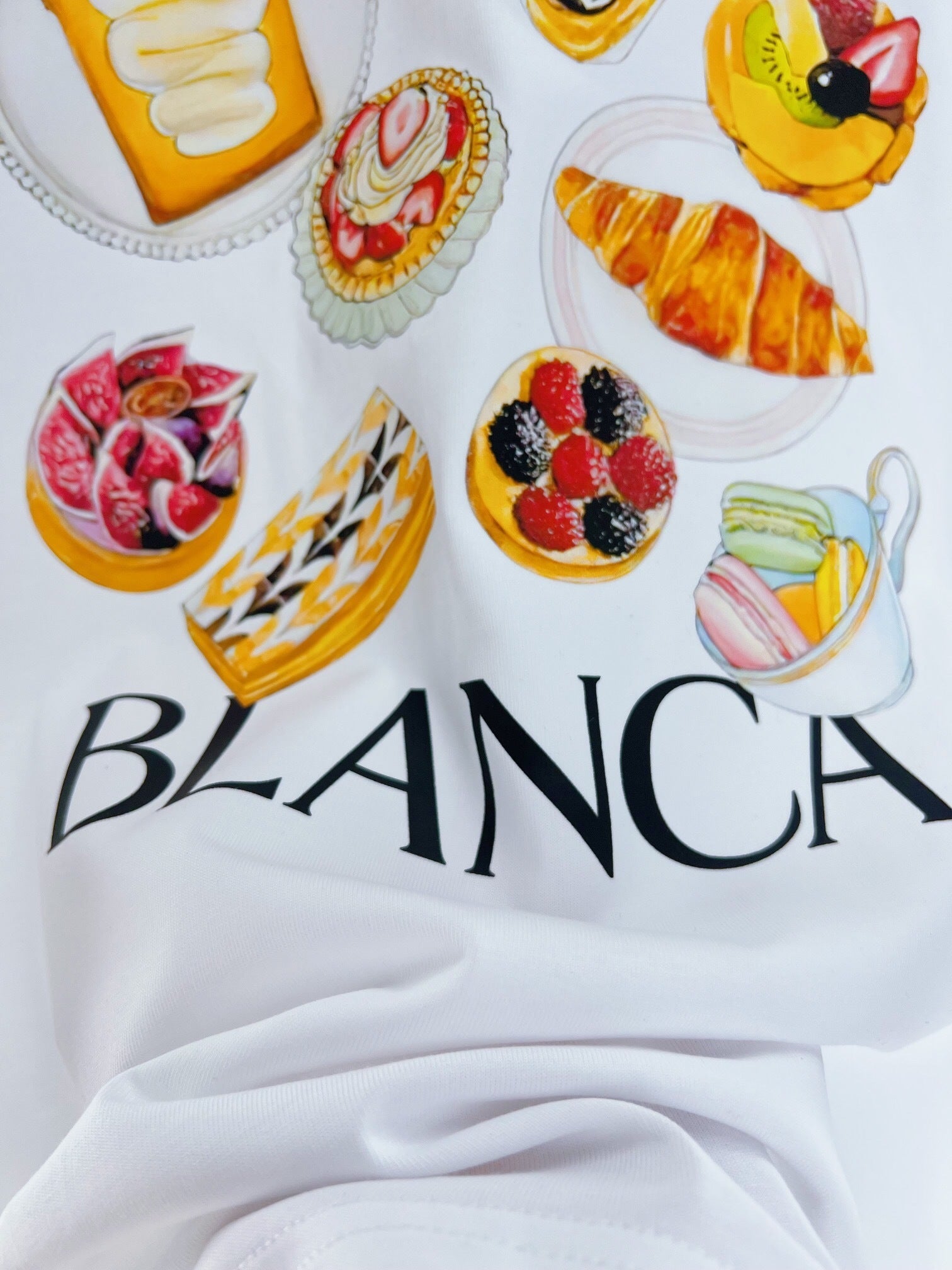 PASTRY GRAPHIC T-SHIRT