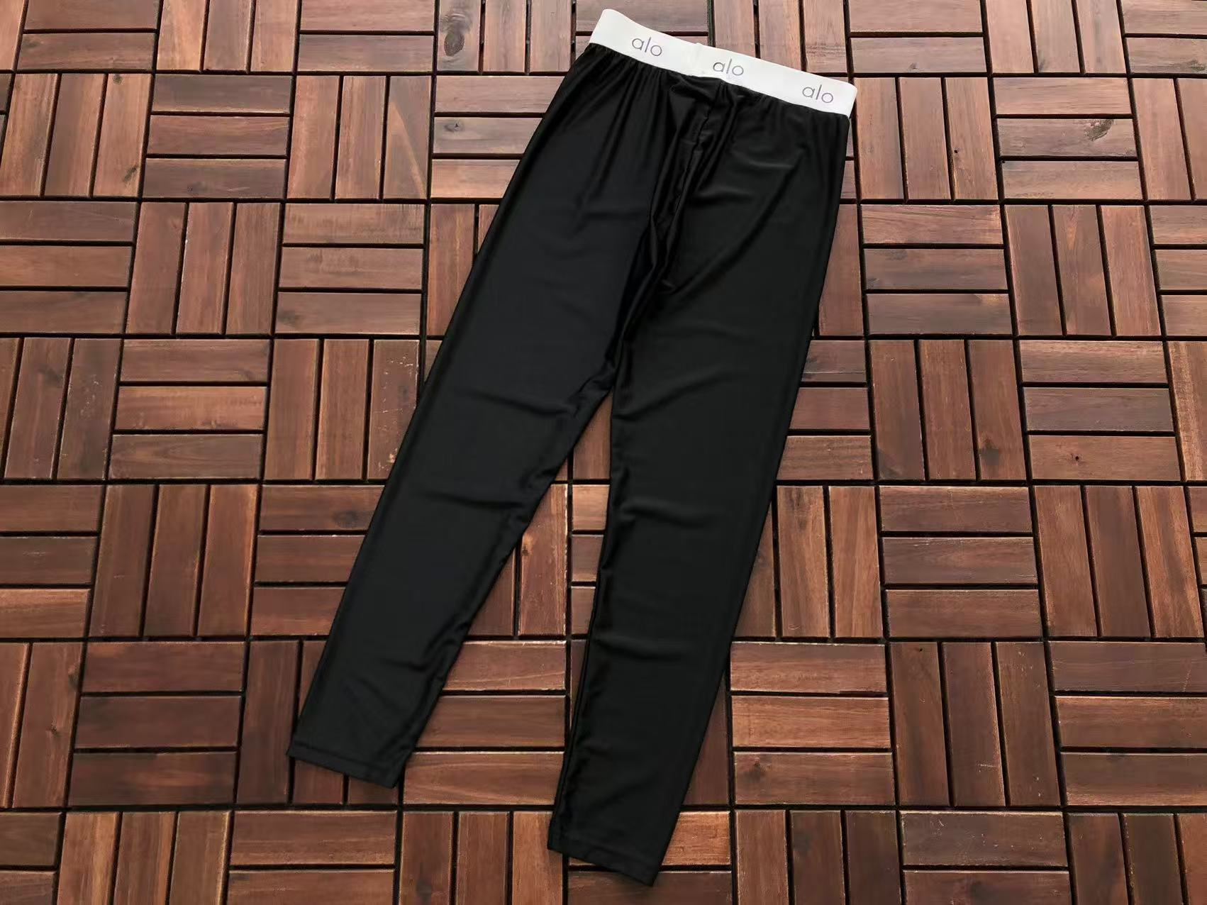 SPORT BRA & LEGGINGS SET