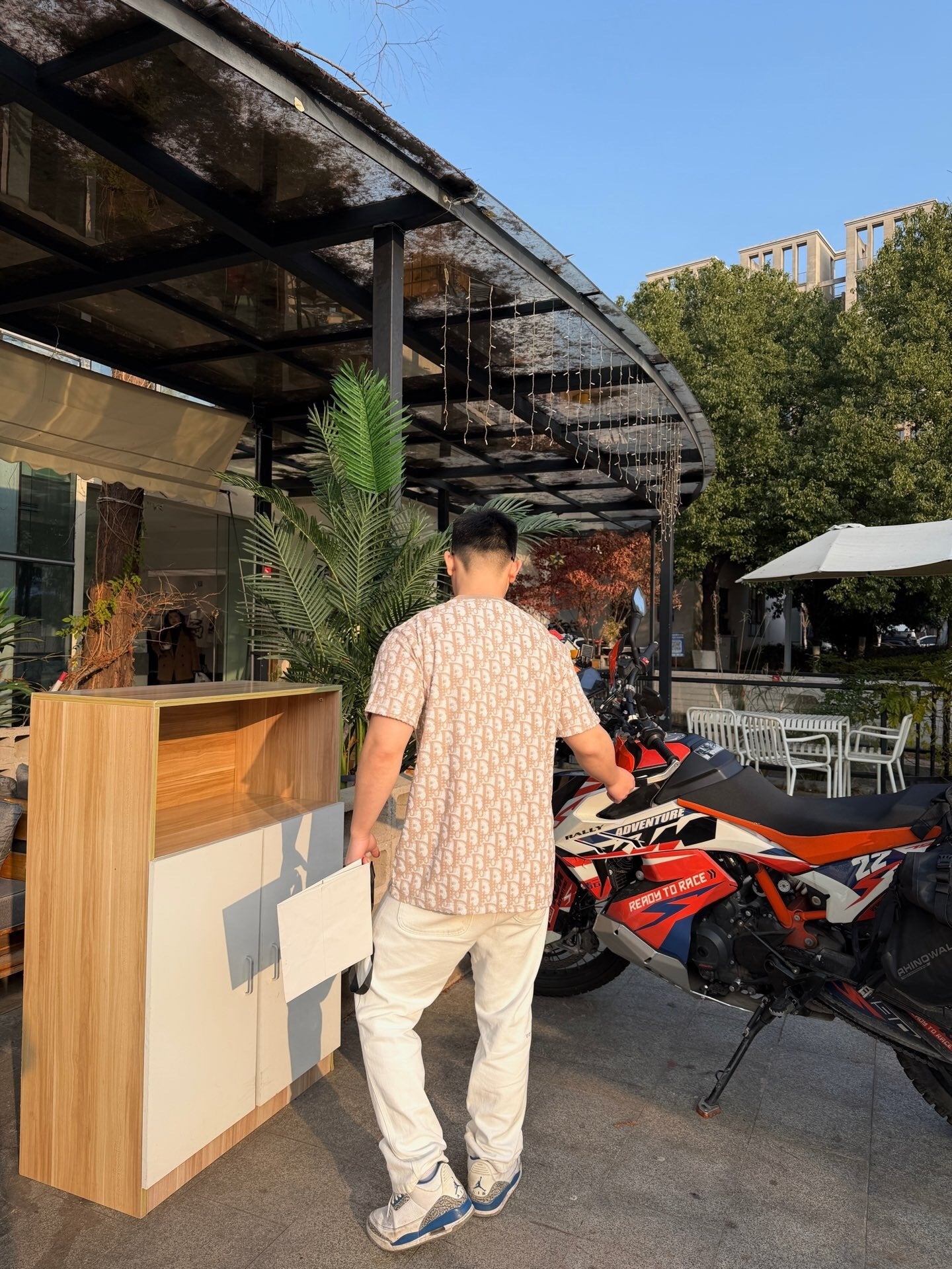 MONOGRAM TEXTURED KNIT T-SHIRT