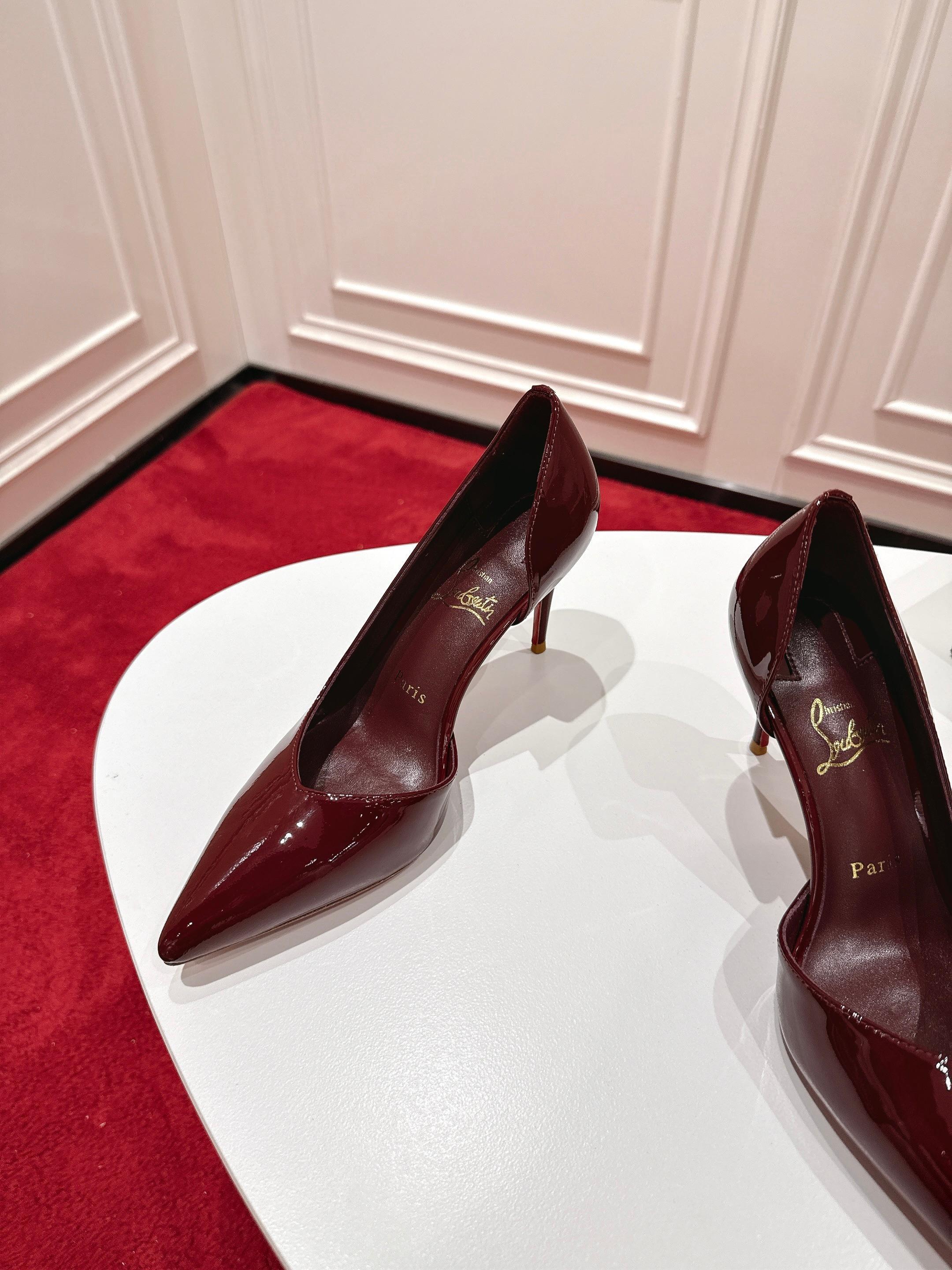 BURGUNDY PATENT POINTED-TOE CLASSIC PUMPS