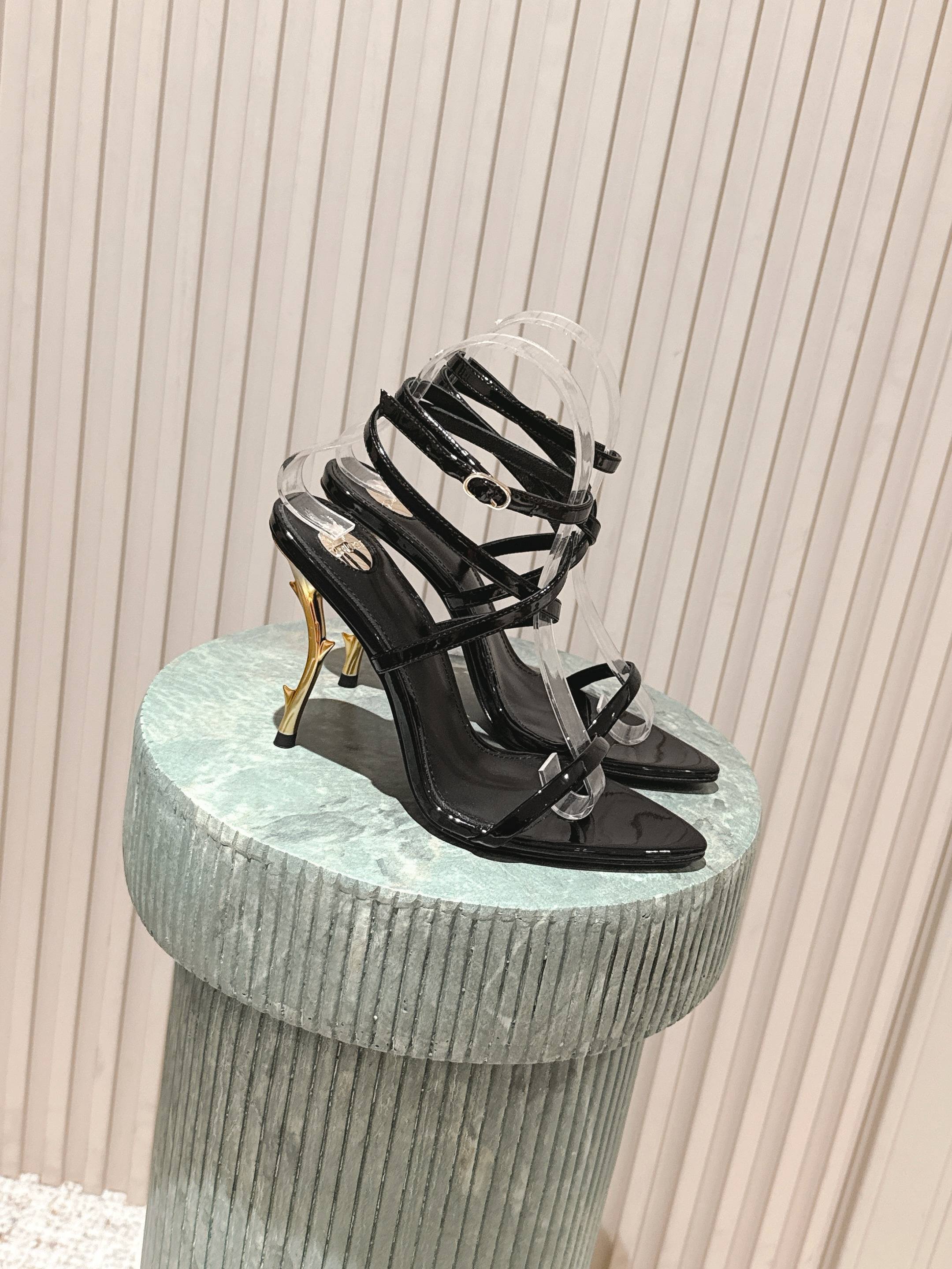 STRAPPY PATENT HEEL SANDALS