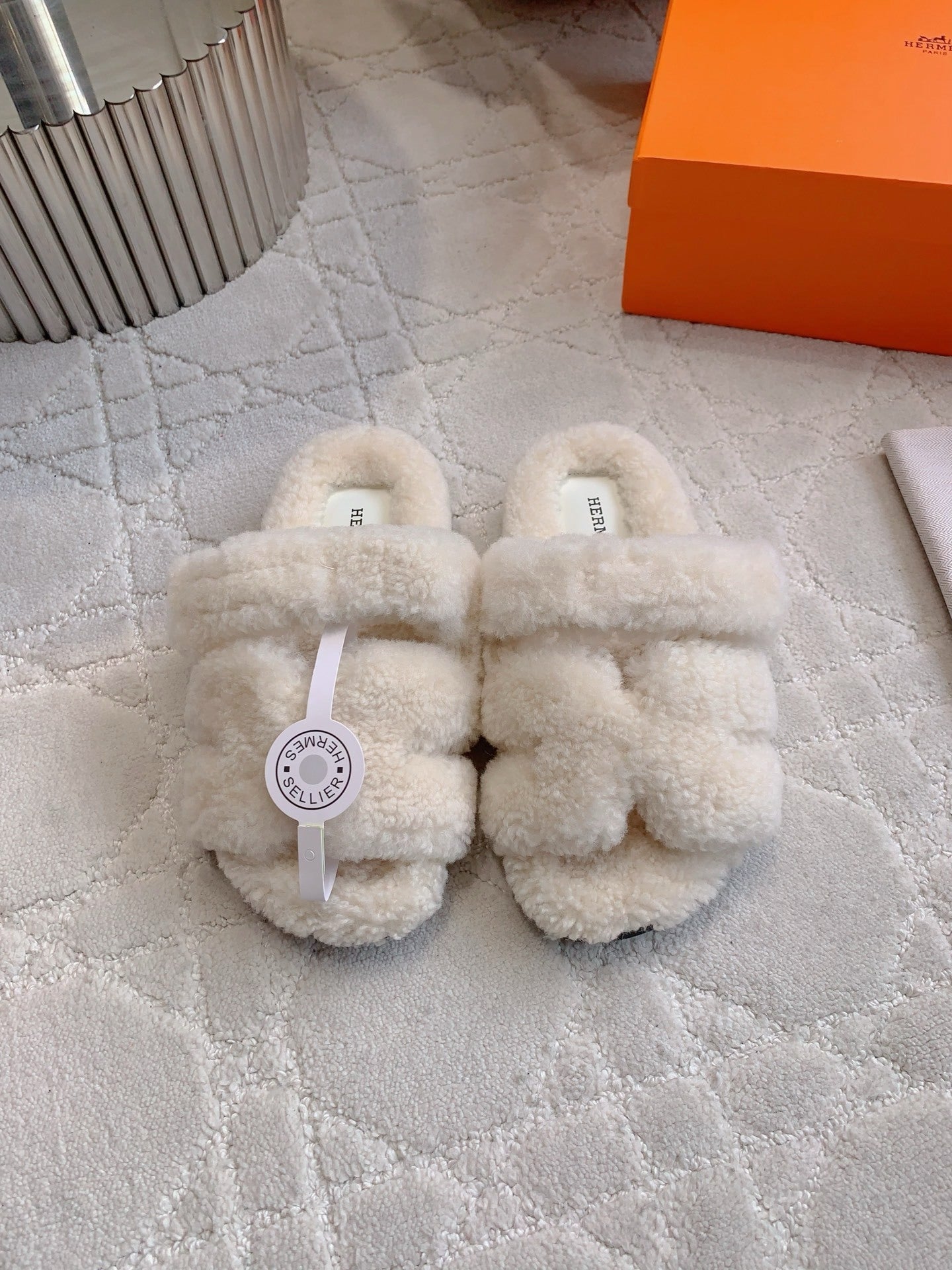 SOFT FLEECE DOUBLE BAND SLIDES FOR INDOOR COMFORT