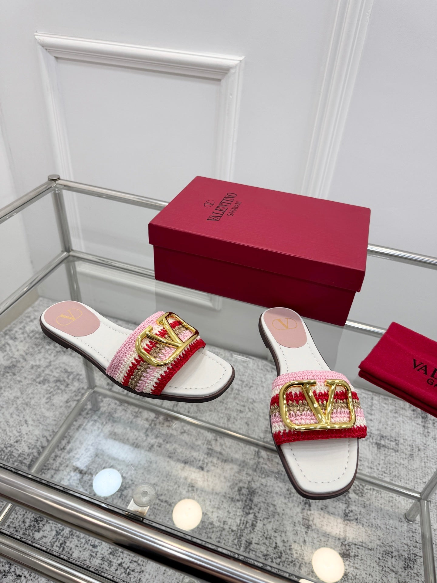 WOVEN STRAP FLAT SLIDES – PINK MULTICOLOR WITH GOLD BUCKLE