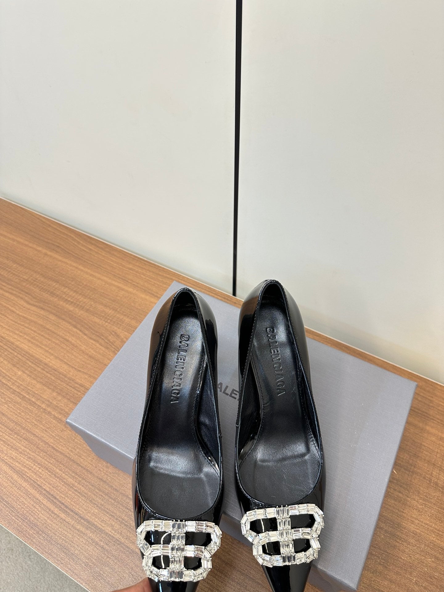 BLACK PATENT CRYSTAL POINTED HEELS
