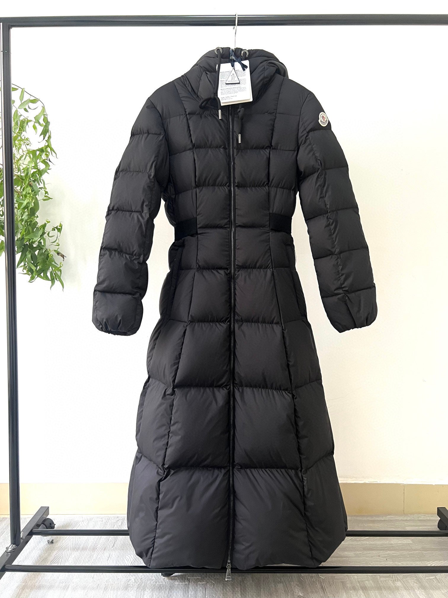 WOMEN’S LONG PADDED HOODED WINTER COAT