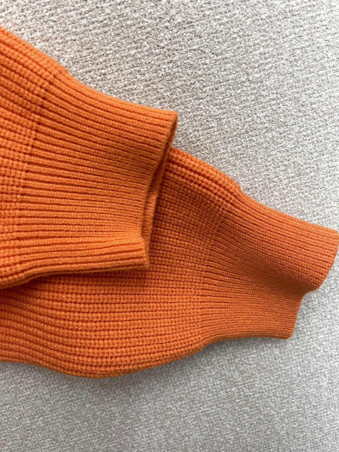 Strickjacke mit durchgehendem Reißverschluss und Vordertaschen