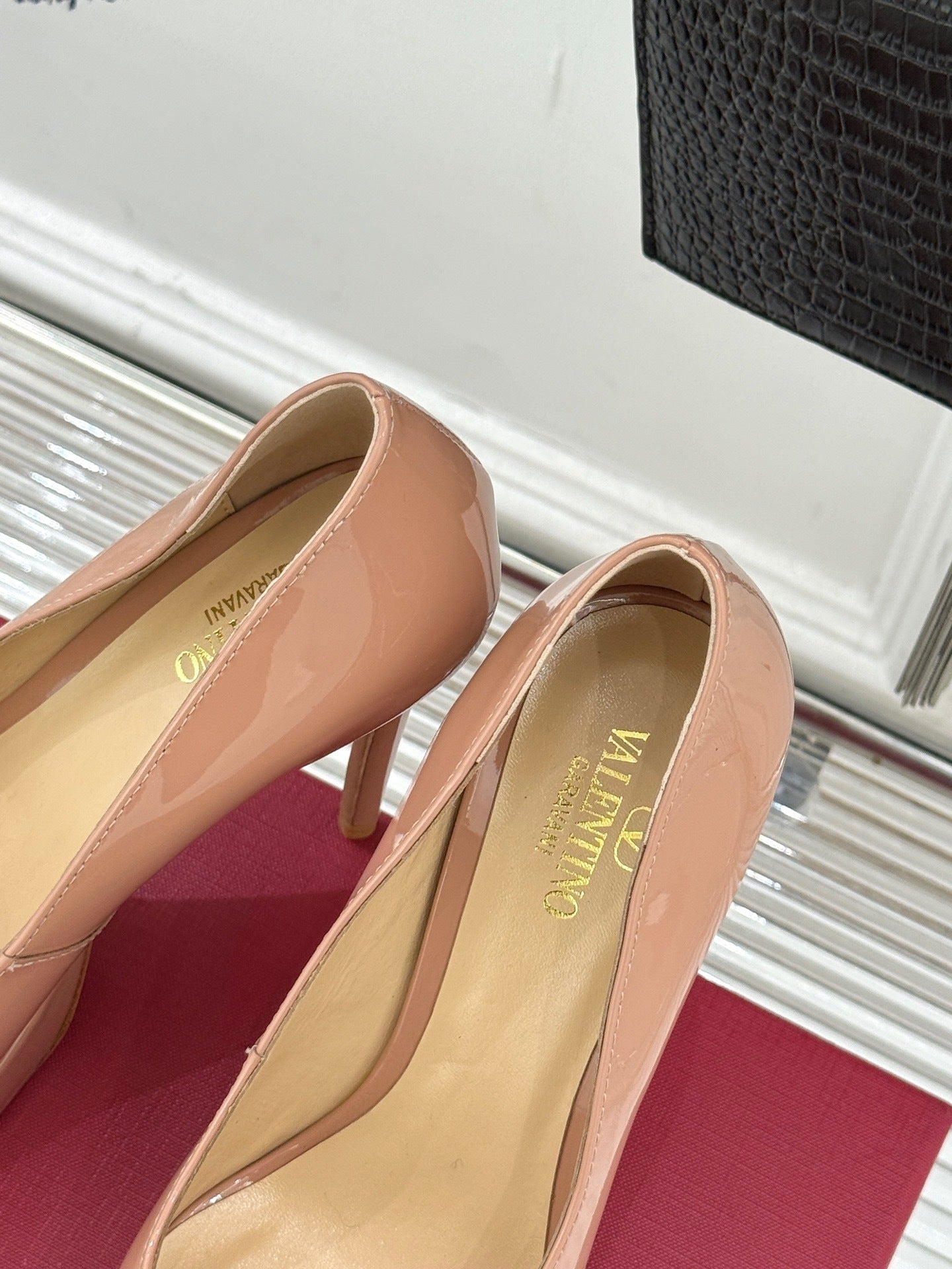 BLUSH PATENT PLATFORM PUMPS WITH GOLD ACCENT