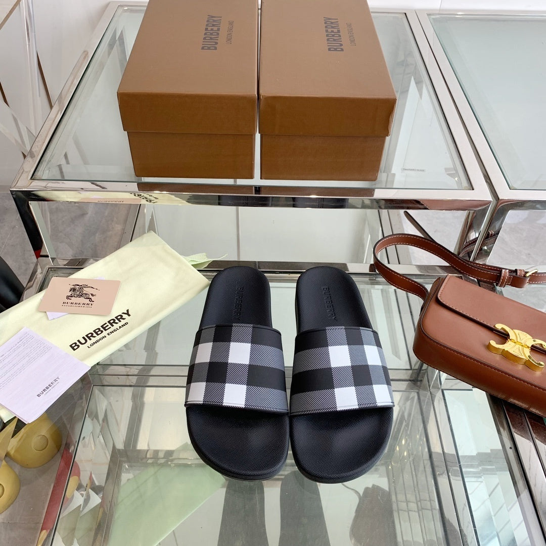 BLACK CHECK PRINT SLIDE SANDALS
