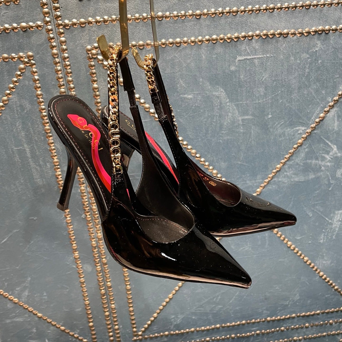 BLACK PATENT CHAIN SLINGBACK PUMPS