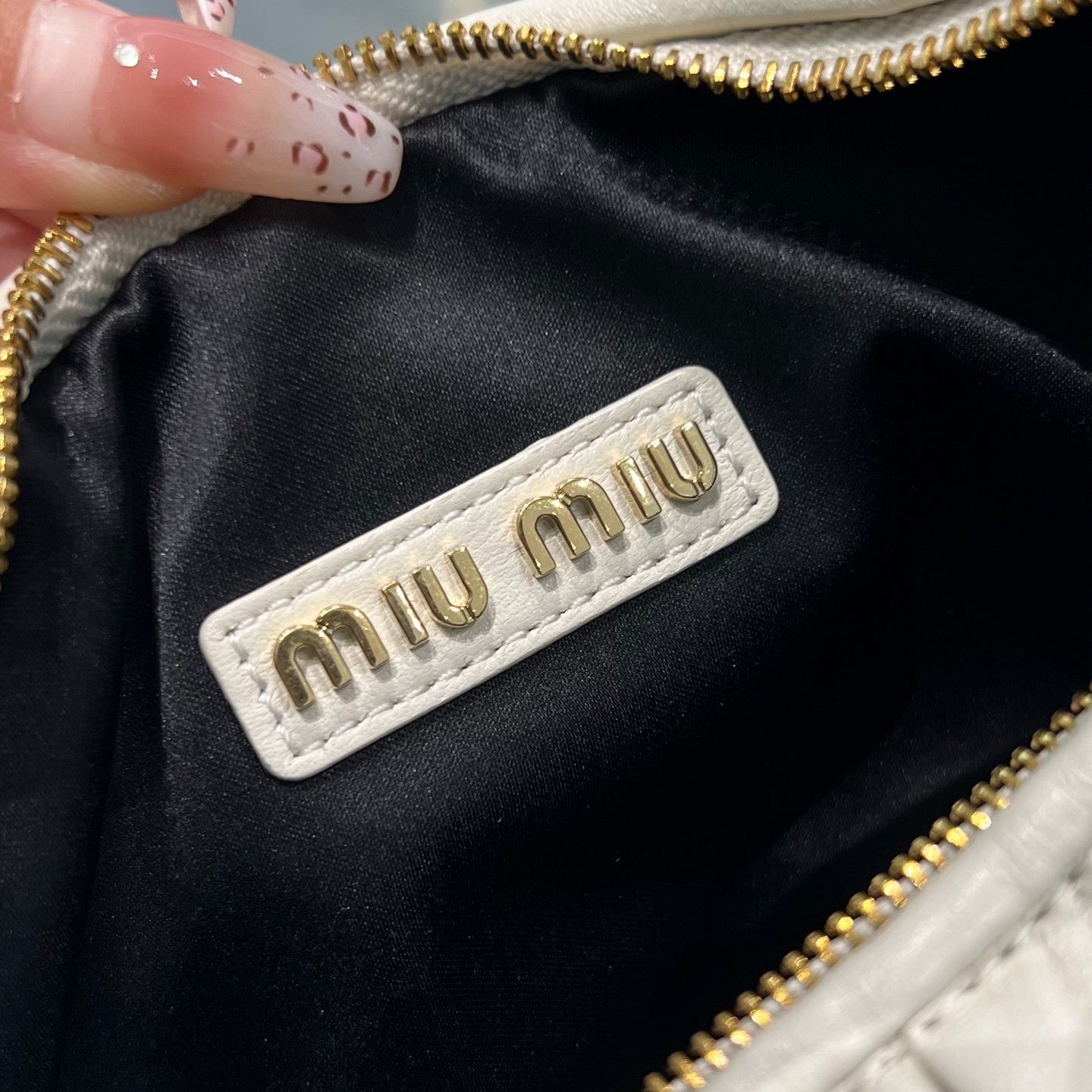 IVORY CREAM MATELASSÉ MINI HOBO BAG