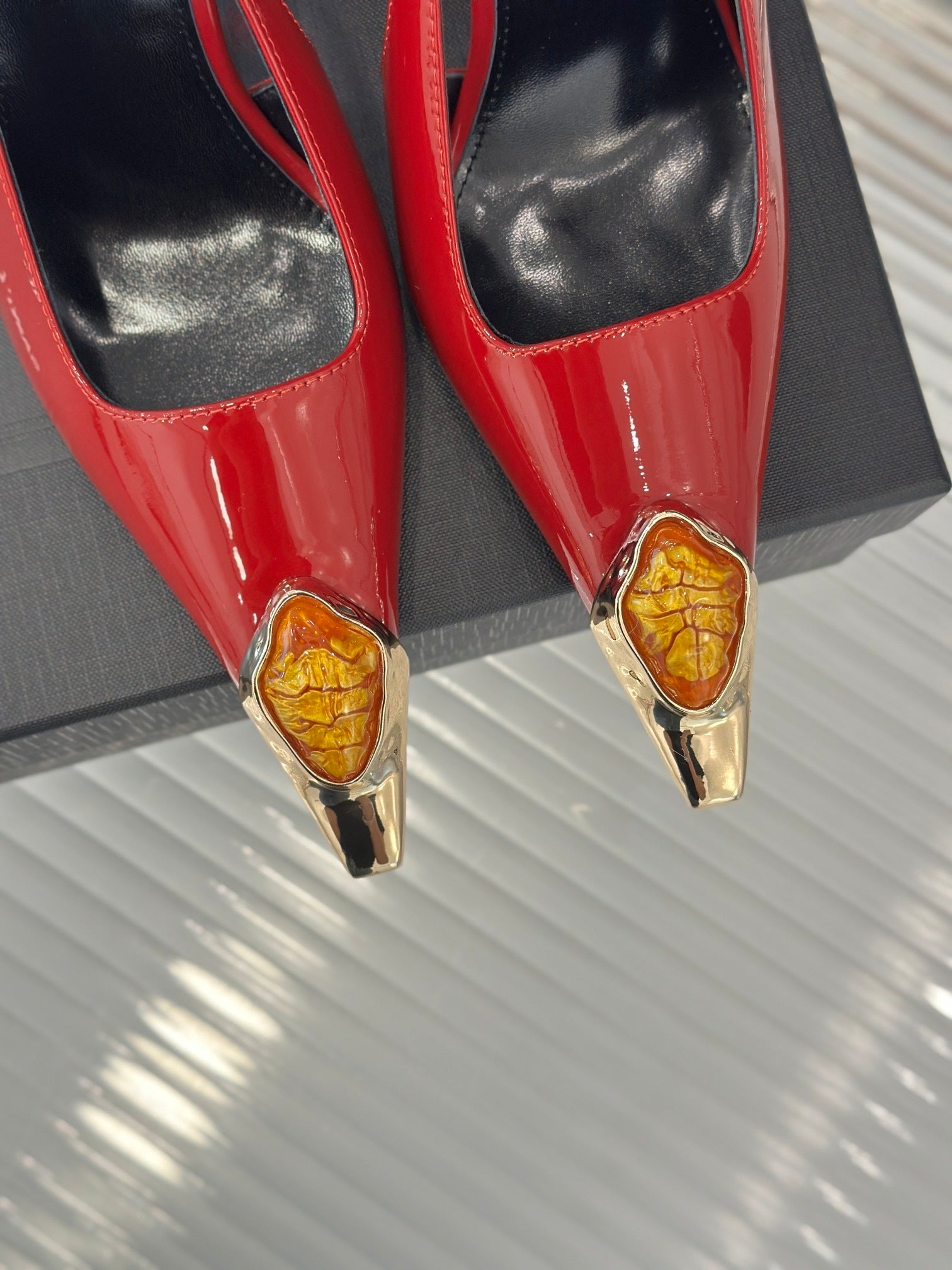 RED PATENT SLINGBACK HEELS