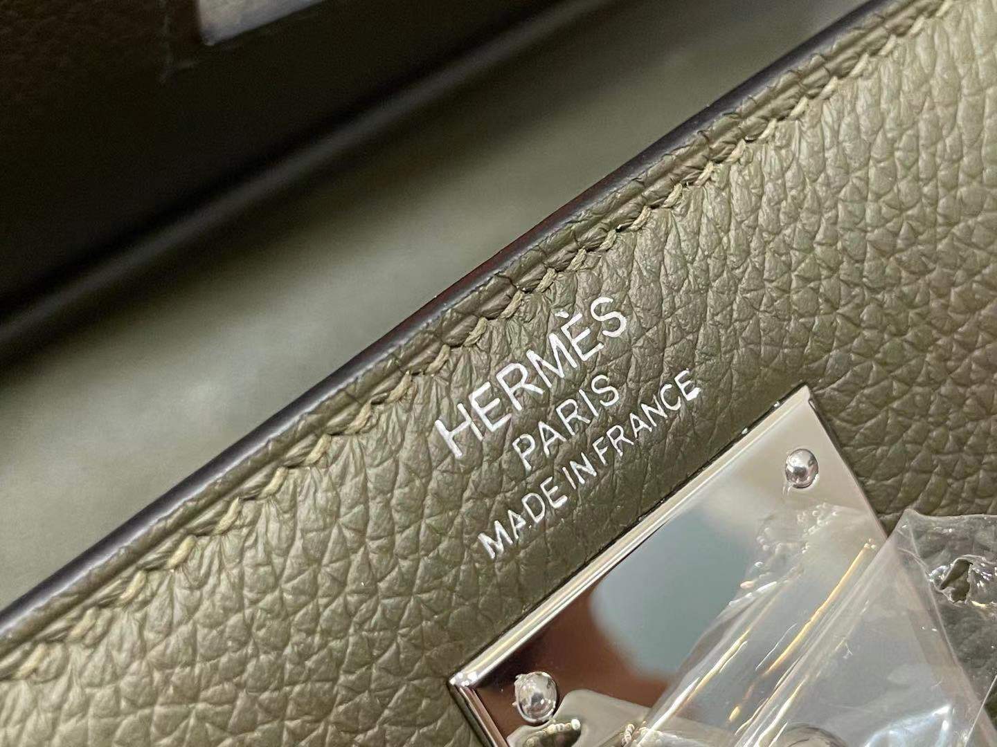 OLIVE KELLY CROSSBODY