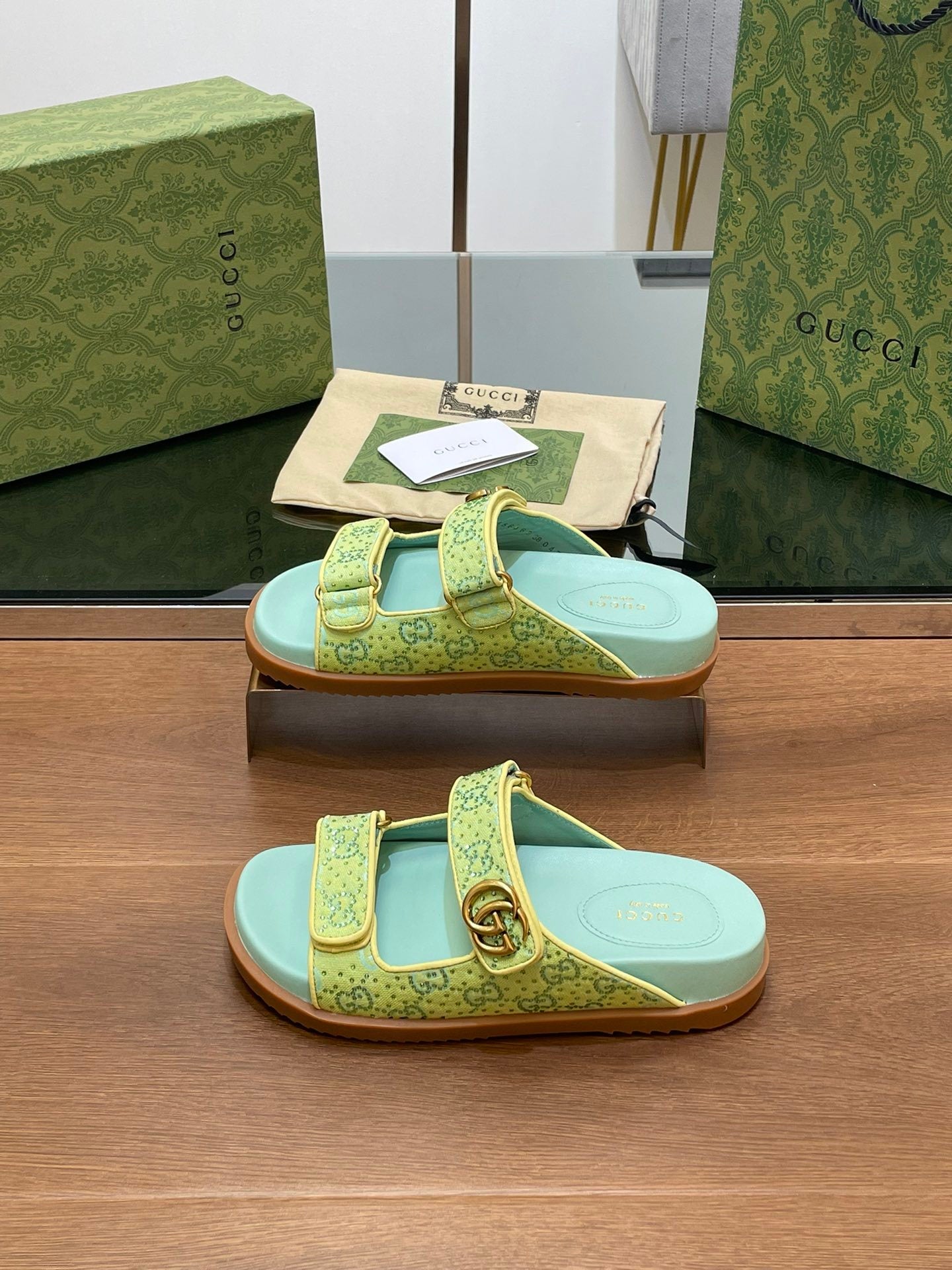 GREEN MULTI-STRAP LOGO SANDALS