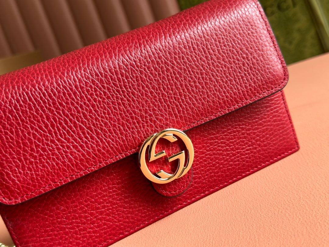 BURGUNDY LEATHER CHAIN WALLET SHOULDER BAG