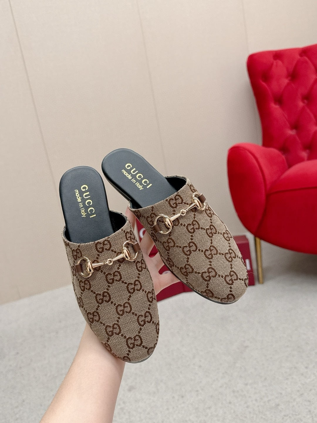 CLASSIC PATTERN SLIP-ON MULES WITH HORSEBIT ACCENT