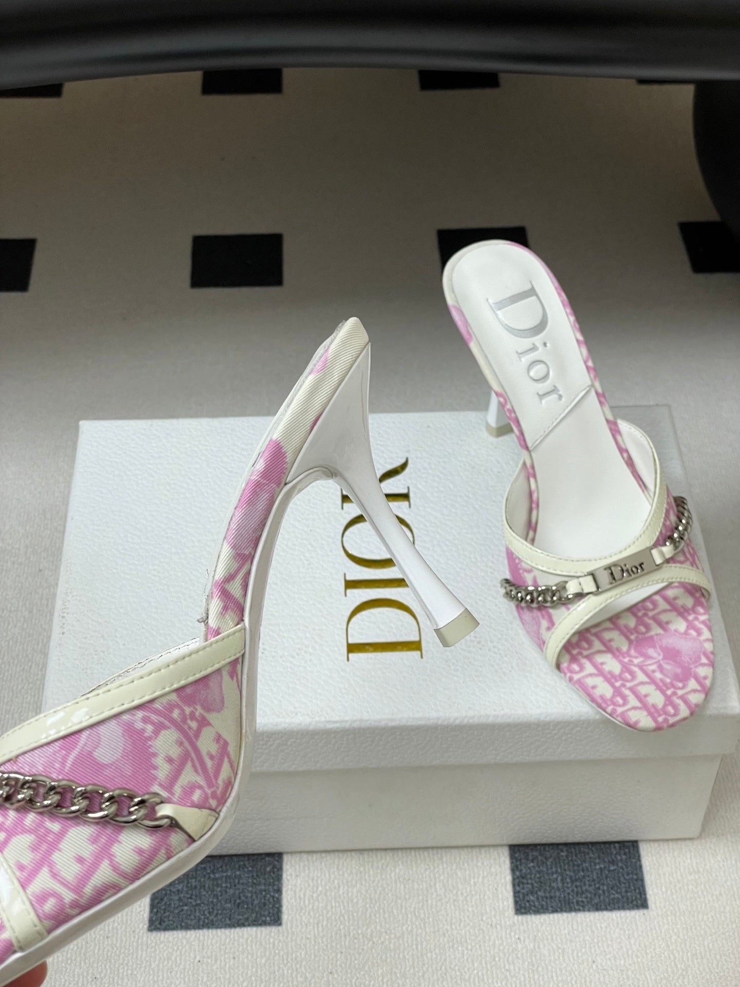 CHAIN DETAIL LOGO PRINT HEELED MULES