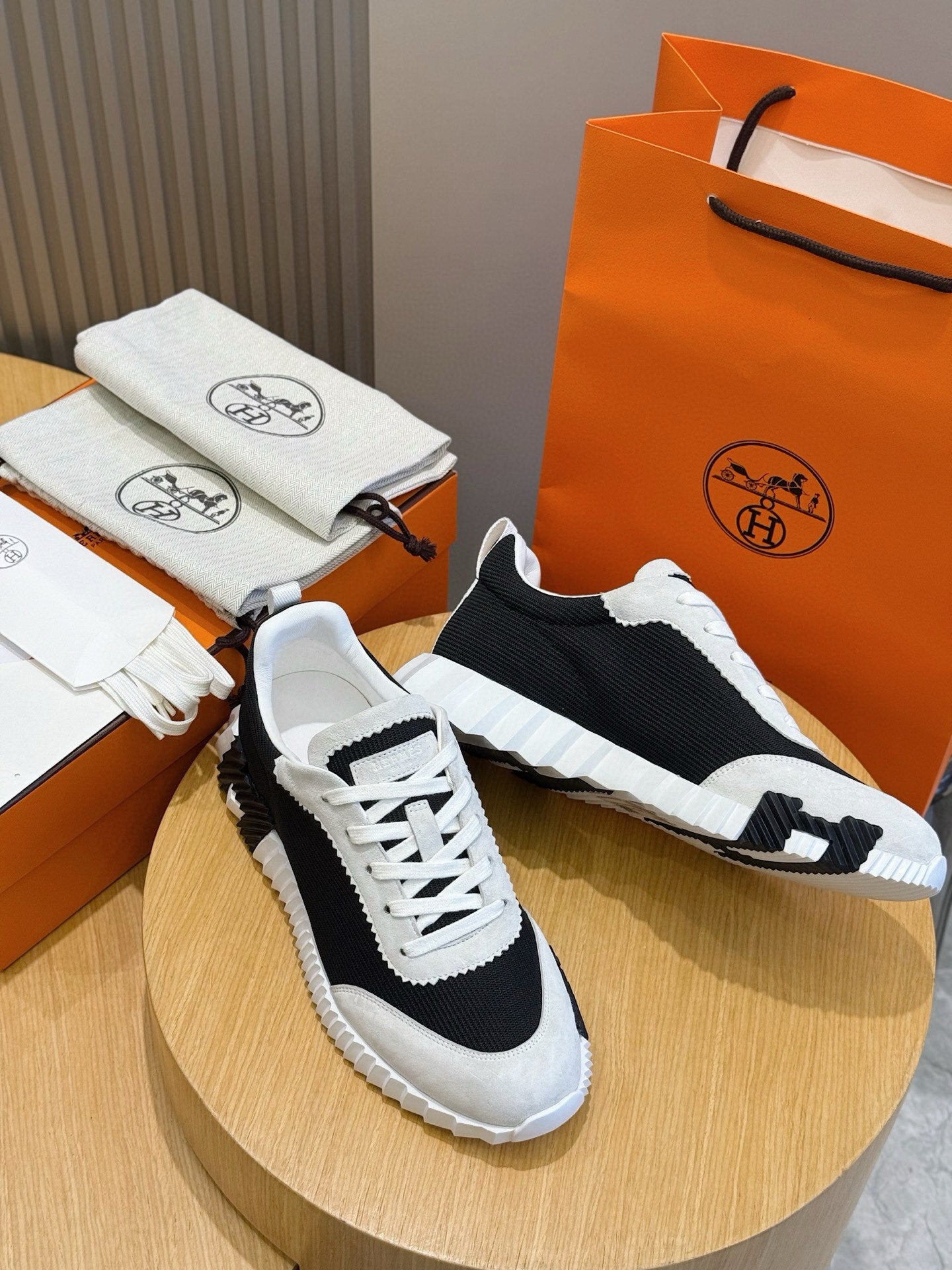 BLACK & WHITE TWO-TONE DESIGNER SNEAKERS