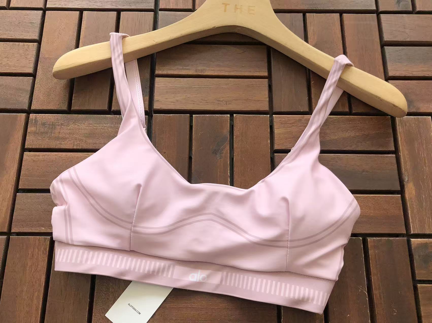 SEAMLESS SPORTS BRA & HIGH-WAIST LEGGINGS SET