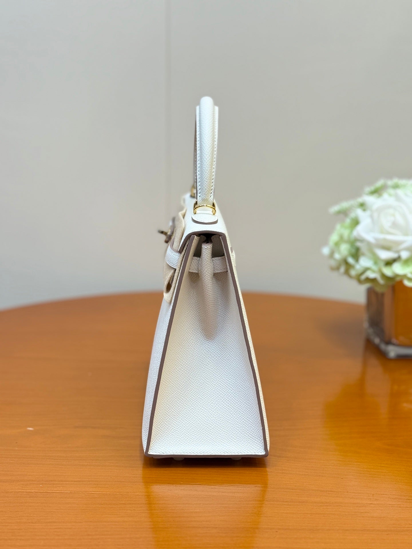 SNOW WHITE MINI LUXURY TOP HANDLE BAG