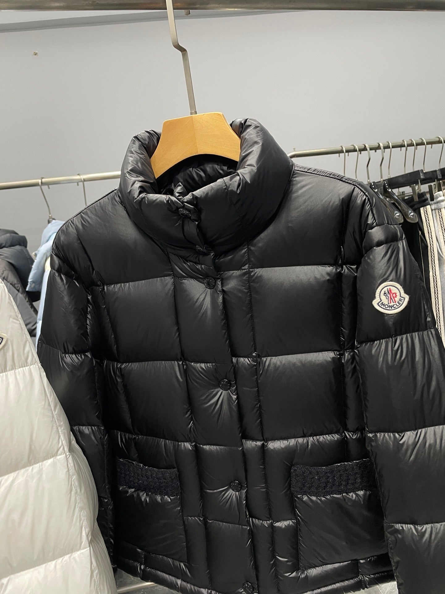 QUILTED HIGH-NECK PUFFER DOWN JACKET