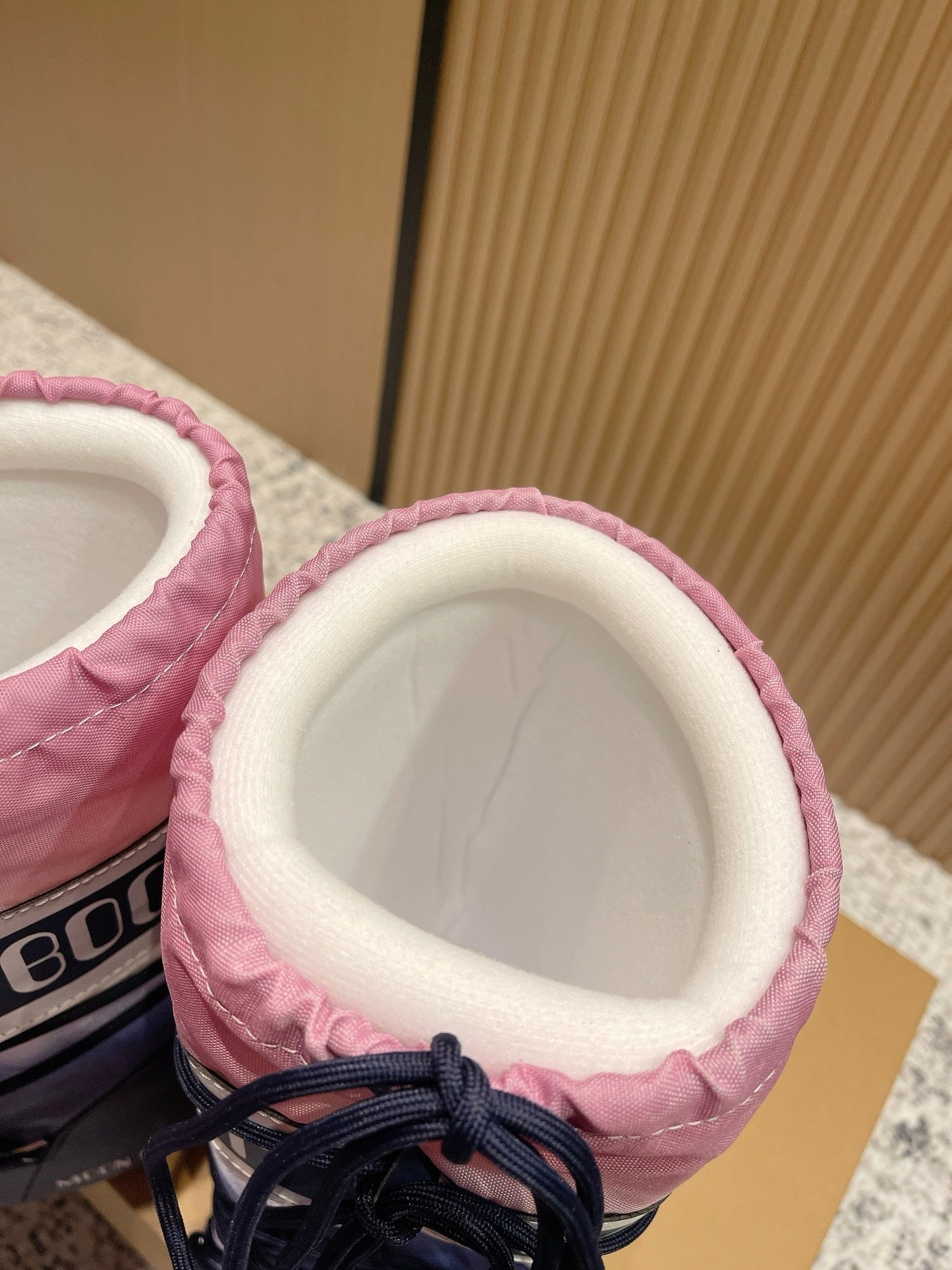 MULTICOLOR PADDED WINTER BOOTS WITH FAUX FUR LINING