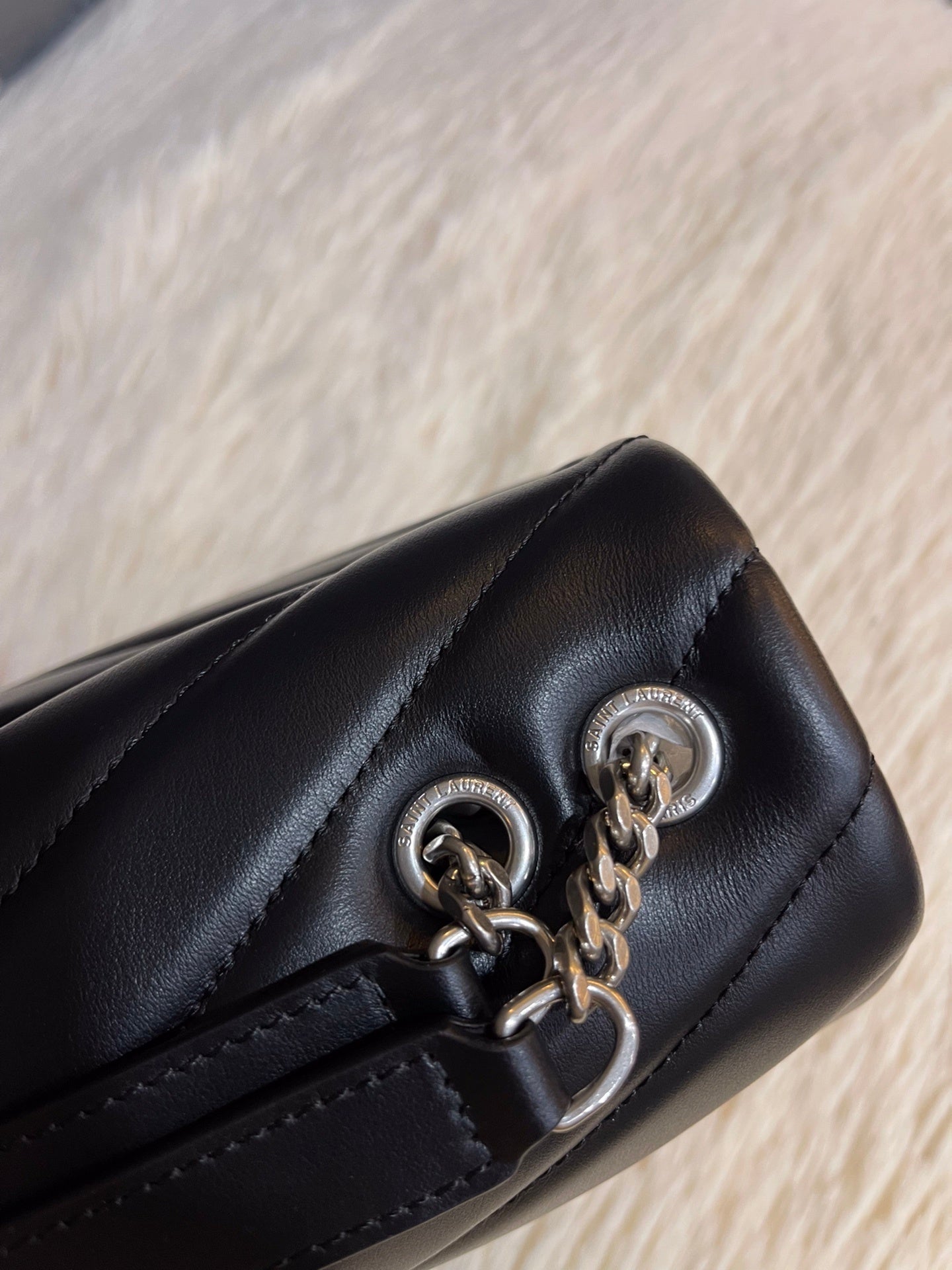 QUILTED FLAP SHOULDER BAG