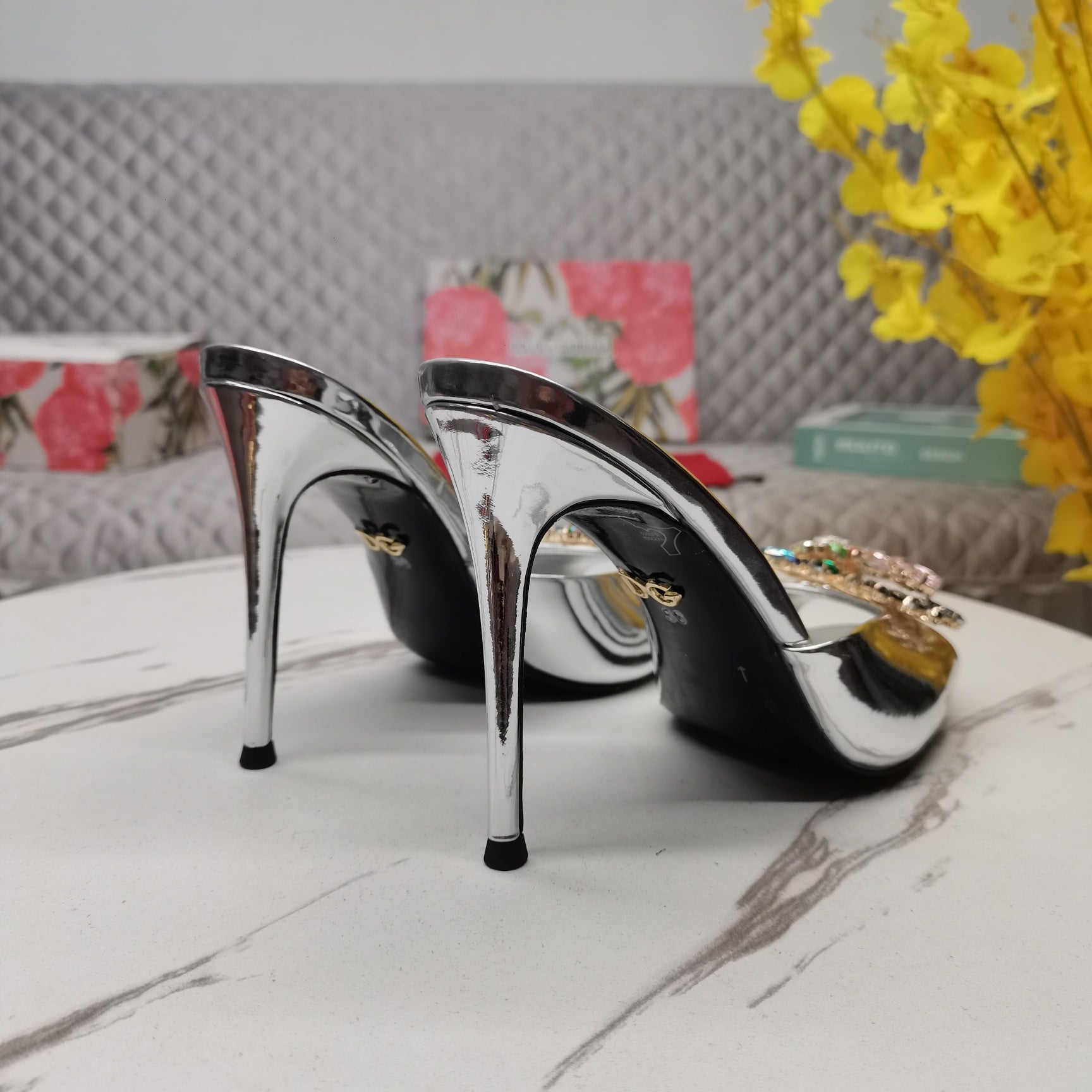 SILVER METALLIC MULE HEEL SANDALS WITH MULTICOLOR CRYSTAL EMBELLISHMENT
