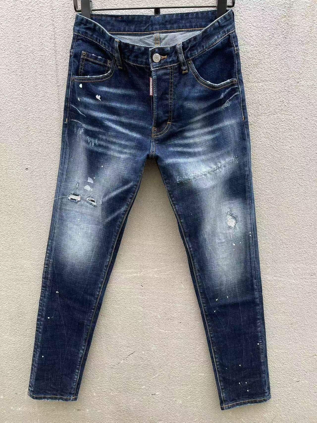 FADED DISTRESSED SLIM JEANS