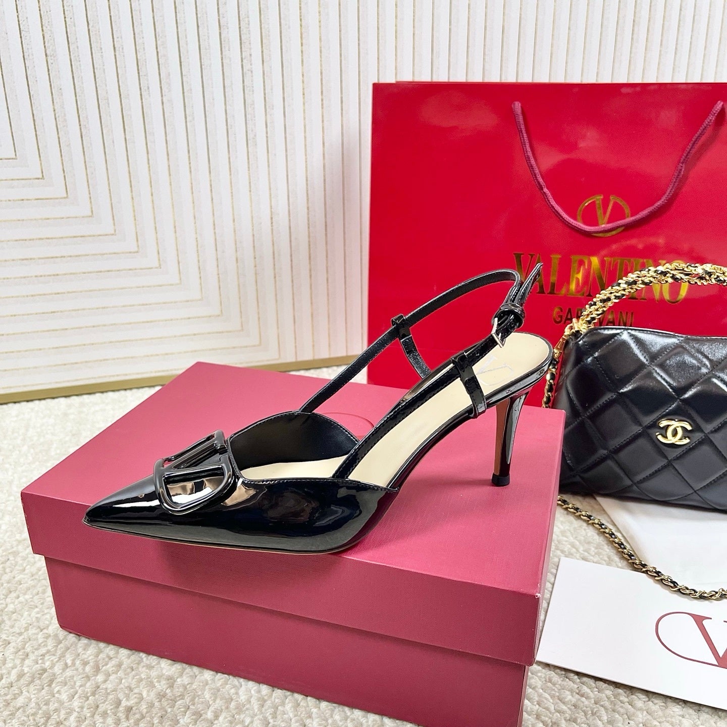 POINTED TOE SLINGBACK HEELS – BLACK PATENT WITH STATEMENT BUCKLE