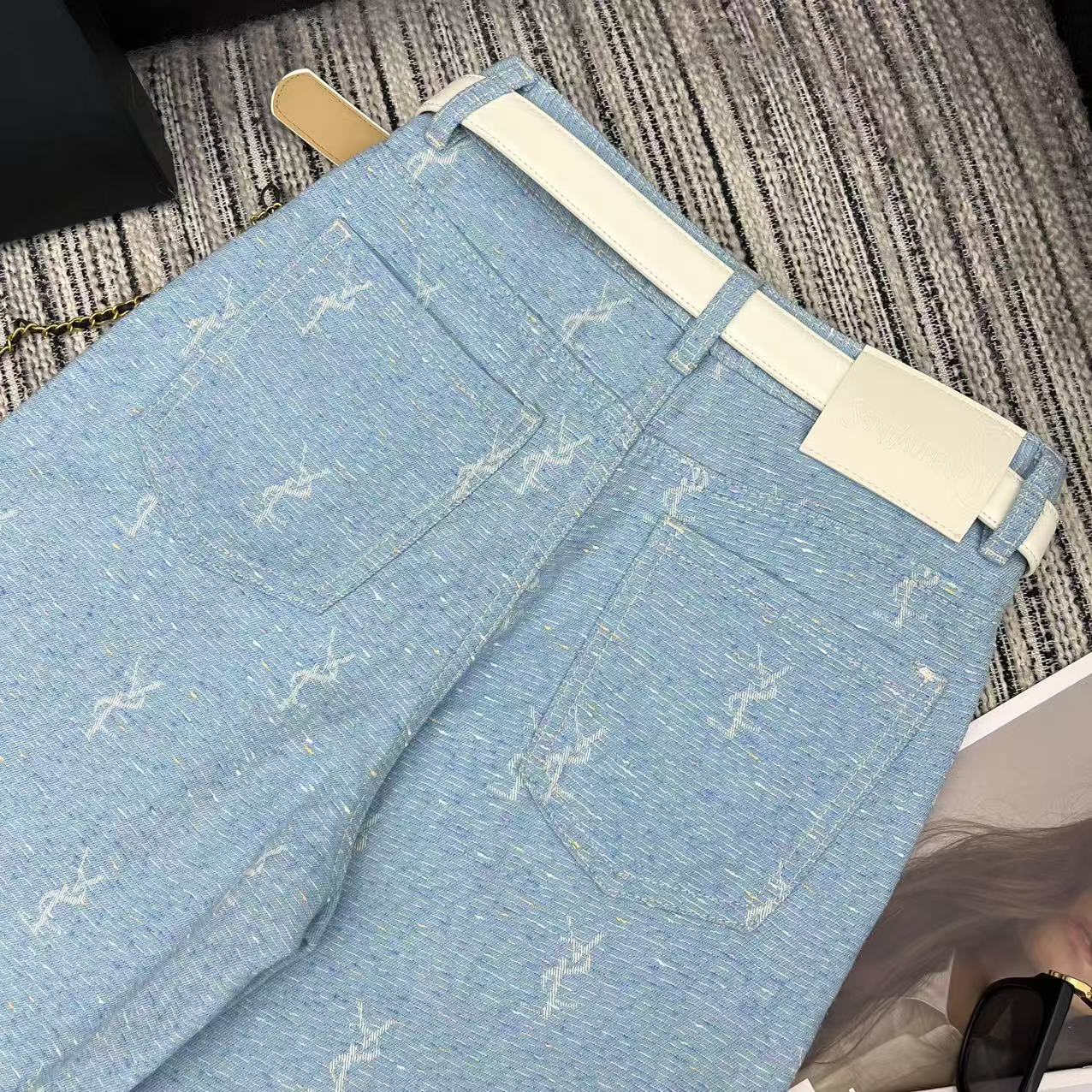 HIGH-WAIST WIDE LEG DENIM PANTS