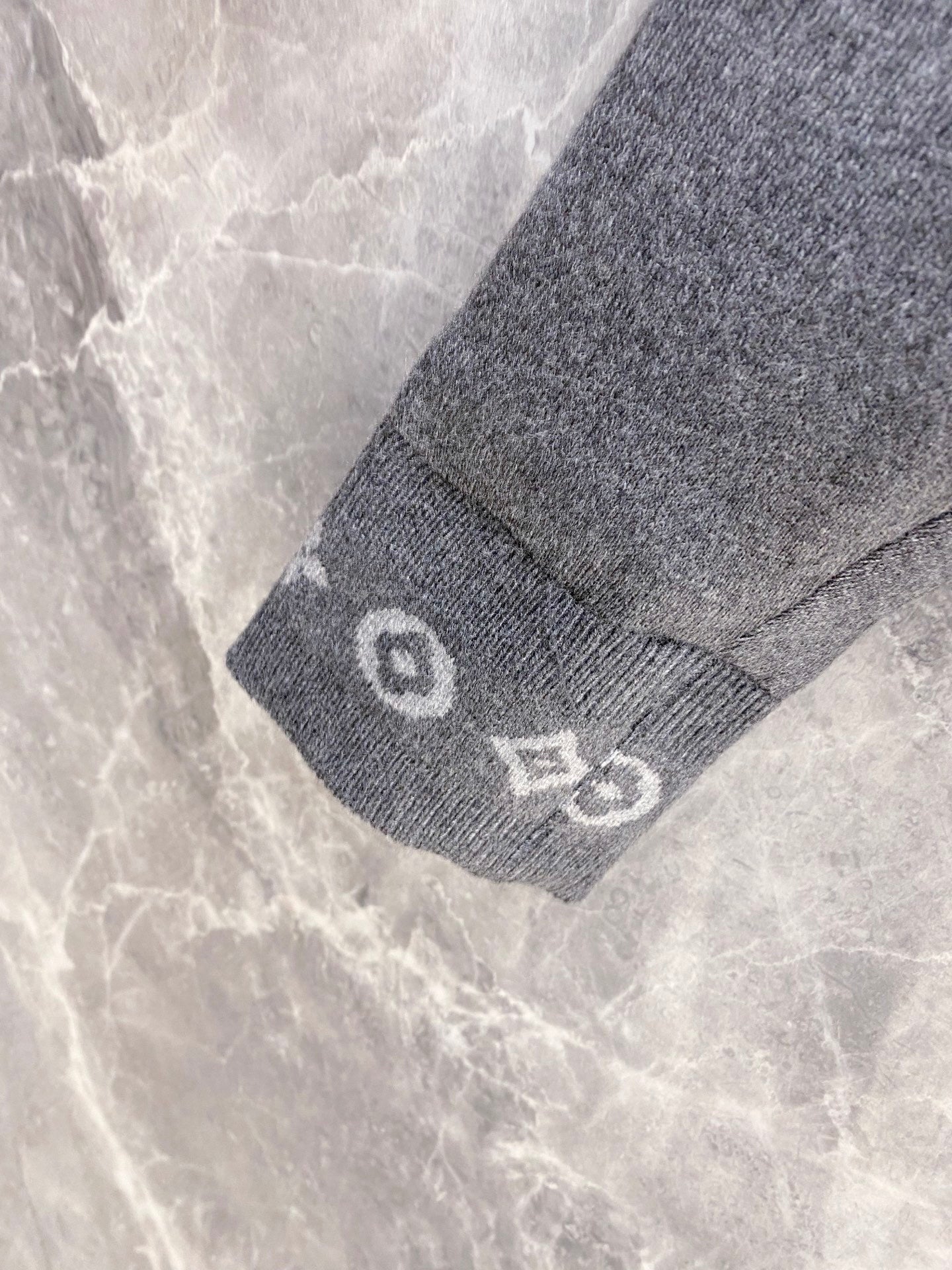 GREY ZIP-UP BOMBER JACKET WITH KNIT DETAILS