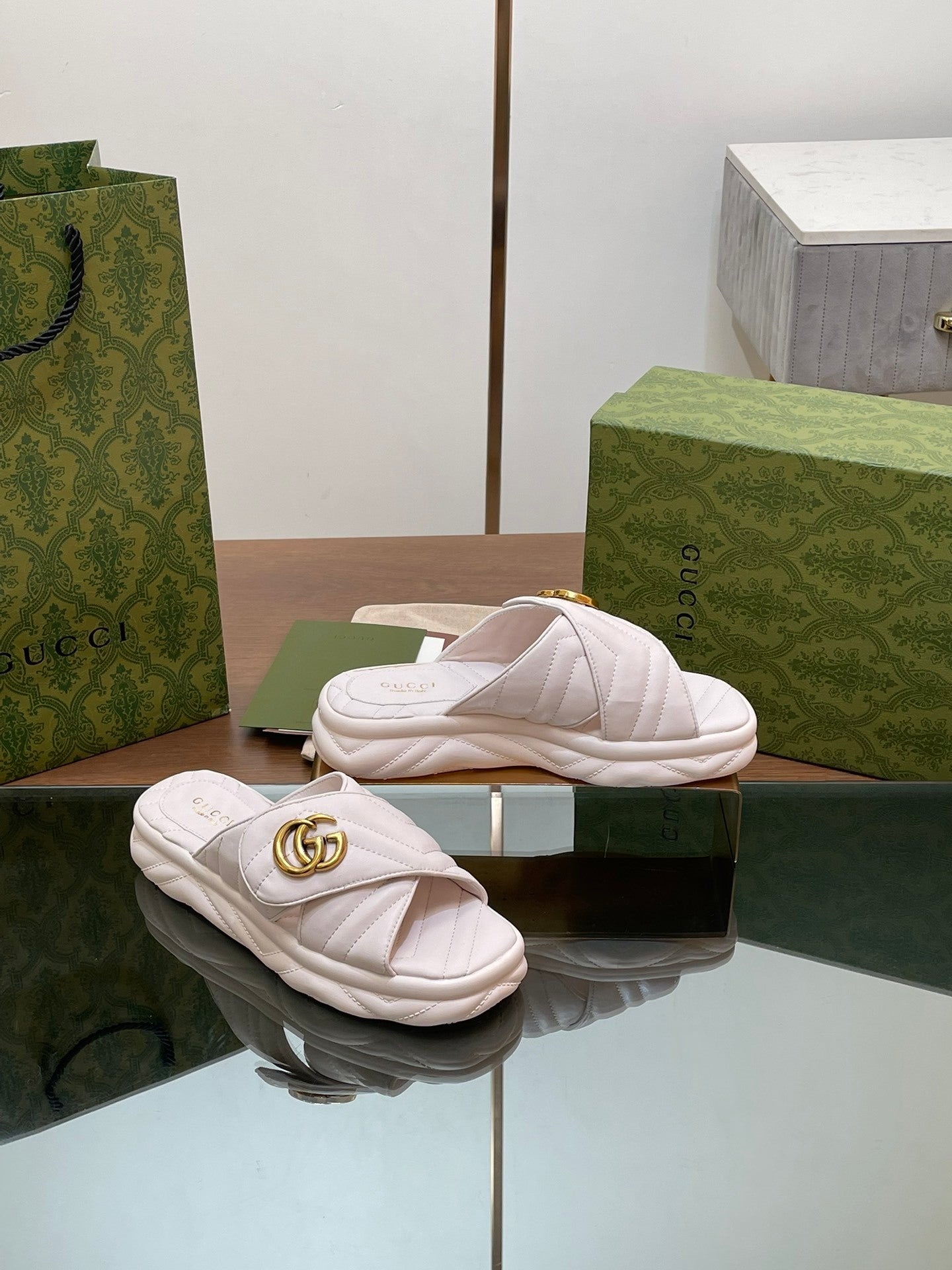 QUILTED PLATFORM SLIDE SANDALS – SOFT IVORY