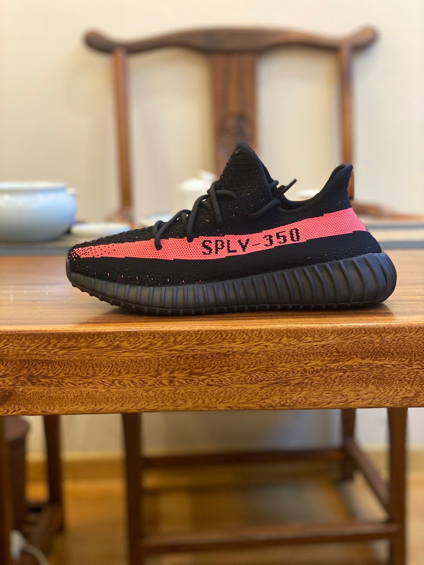 UNISEX LOW-TOP KNIT ATHLETIC SNEAKERS